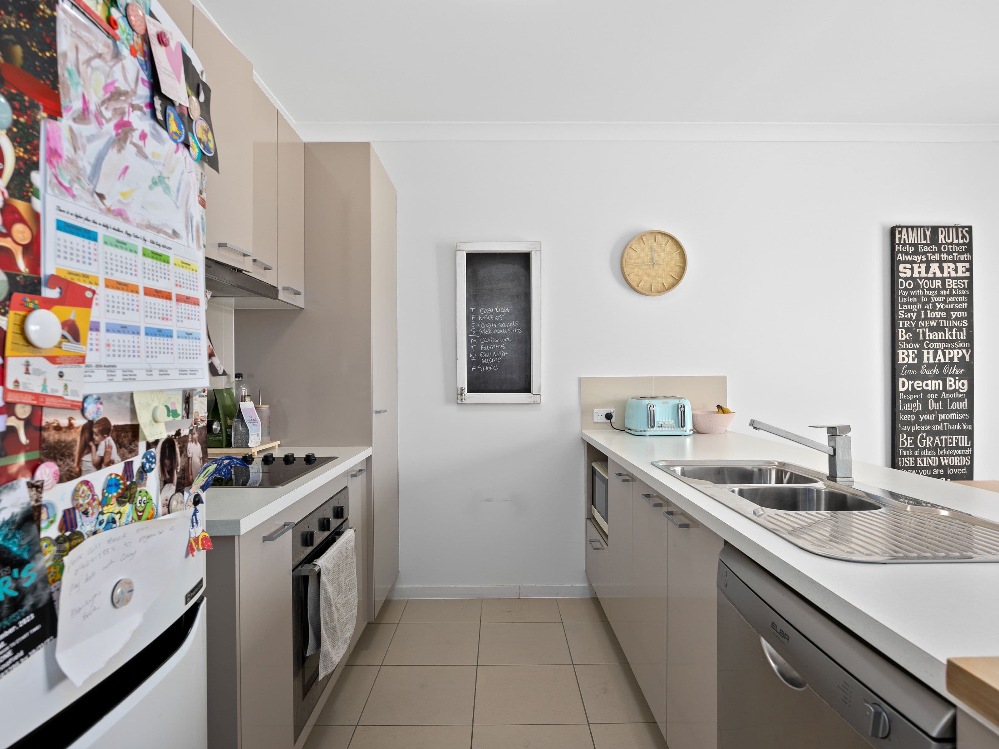 6 Napier Circuit, Silkstone QLD 4304, Silkstone - Thumbnail 5