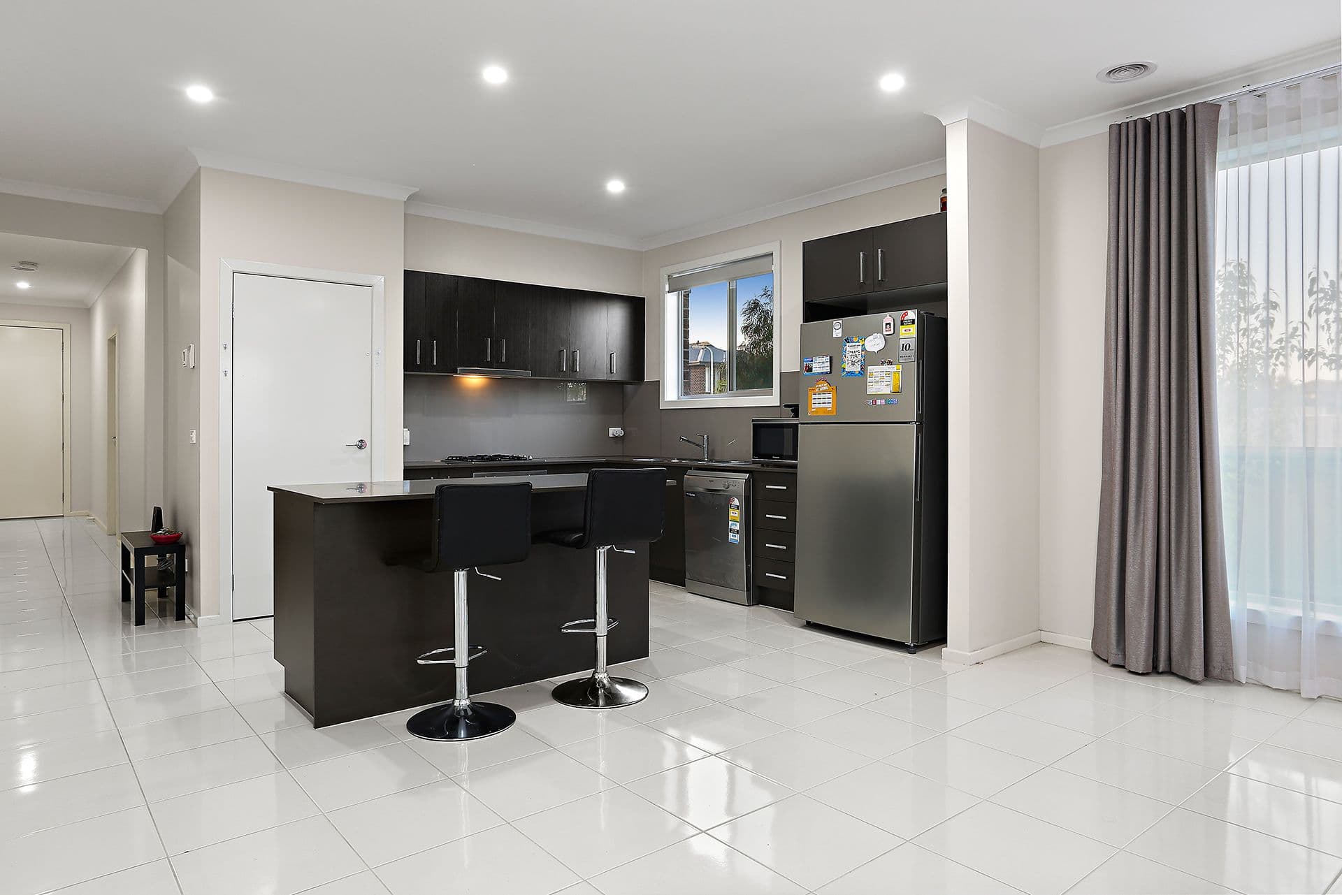3 Halycon Street, Point Cook VIC 3030, Point Cook - Thumbnail 2