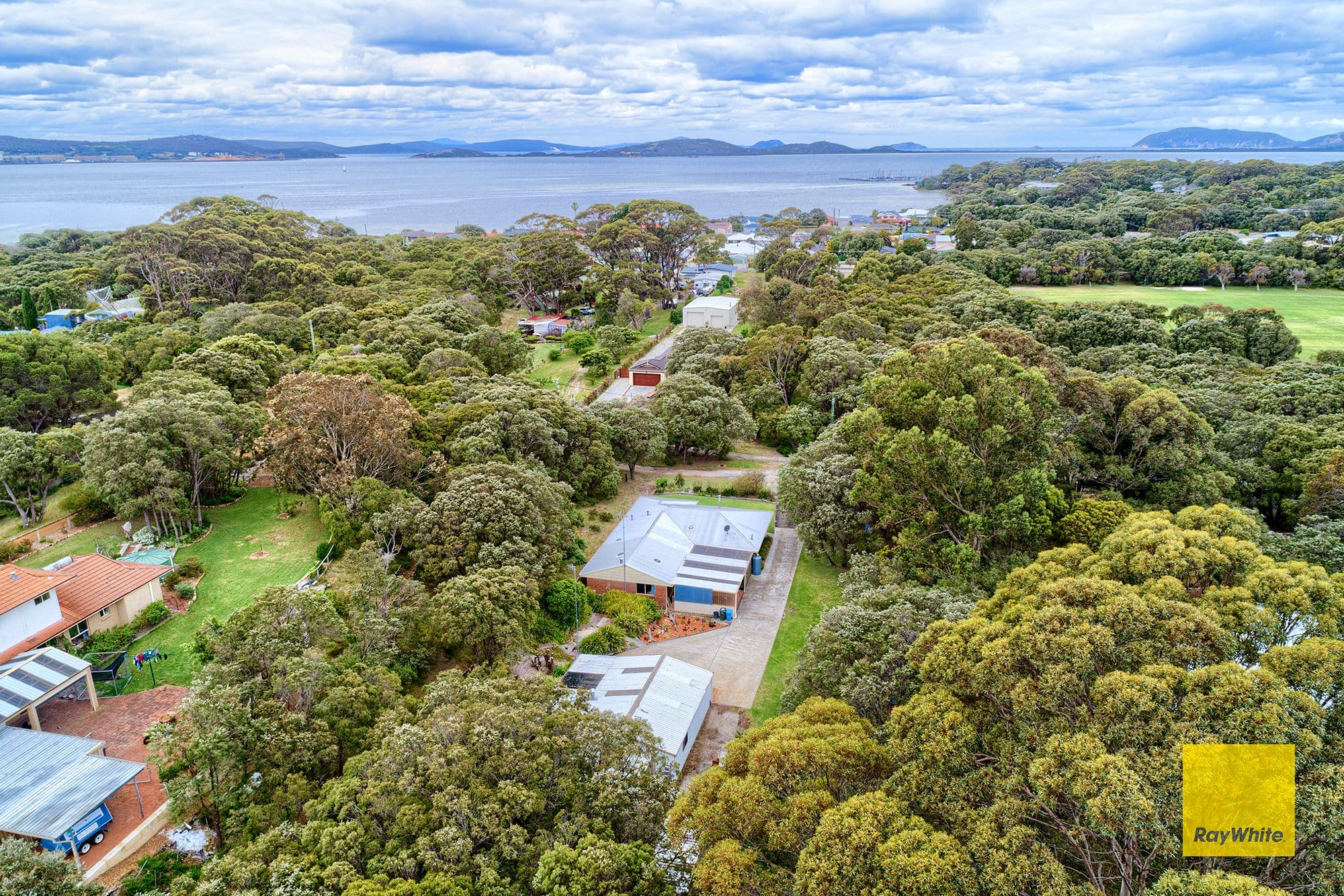 32 O'Connell Street, Little Grove WA 6330, Little Grove - Image 1