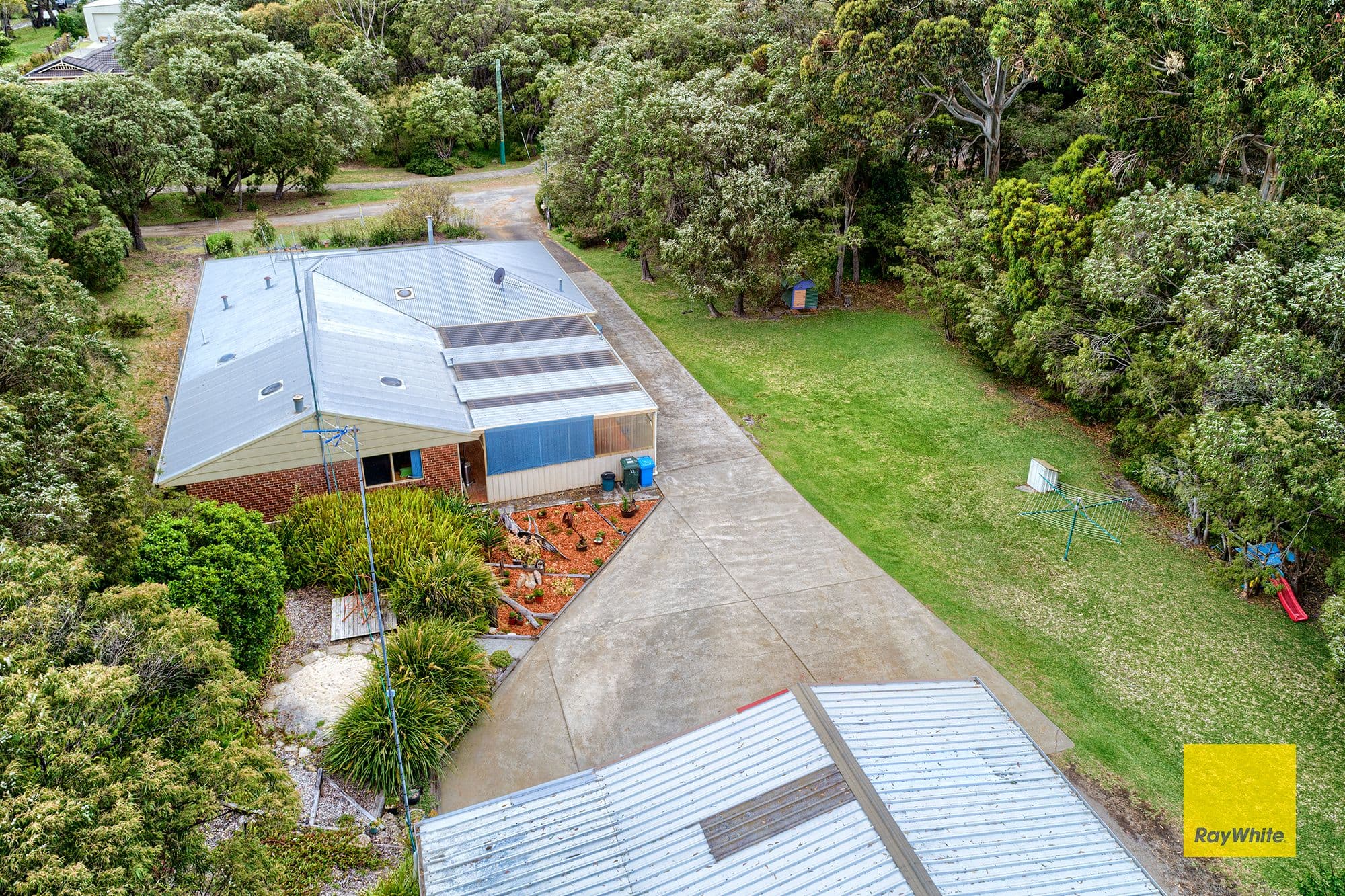 32 O'Connell Street, Little Grove WA 6330, Little Grove - Thumbnail 4
