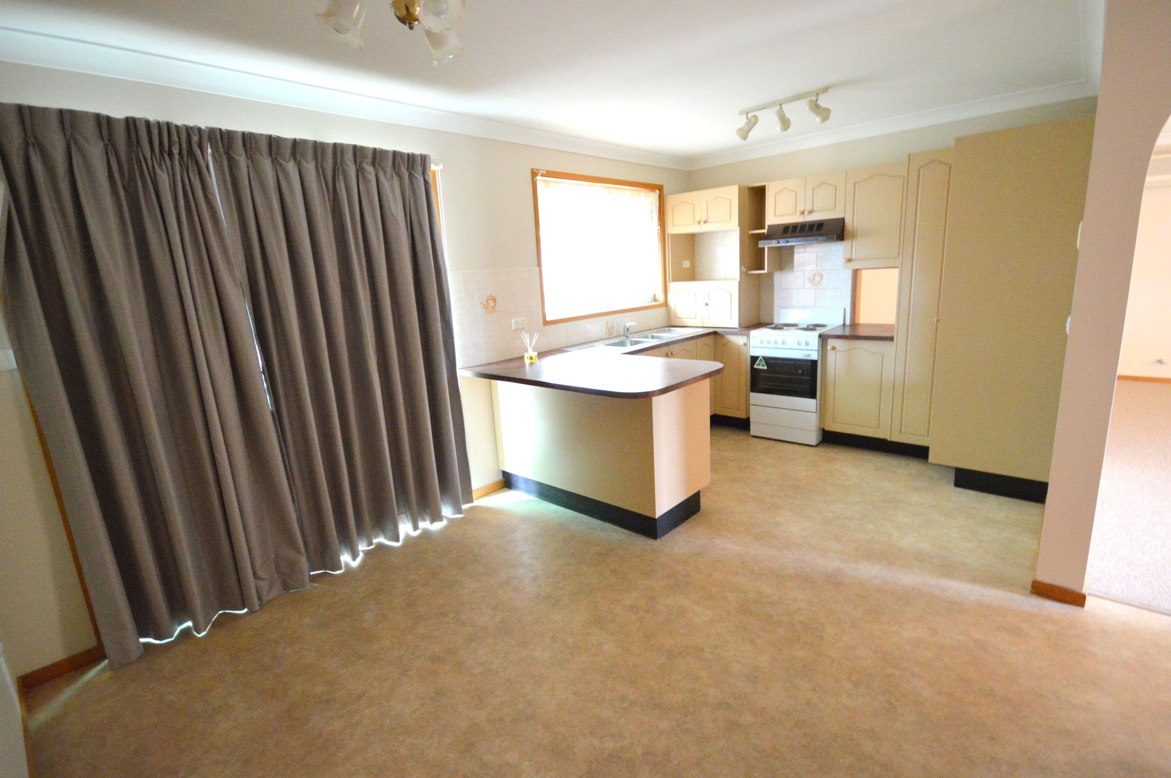 35 Vaux, Cowra NSW 2794, Cowra - Thumbnail 5