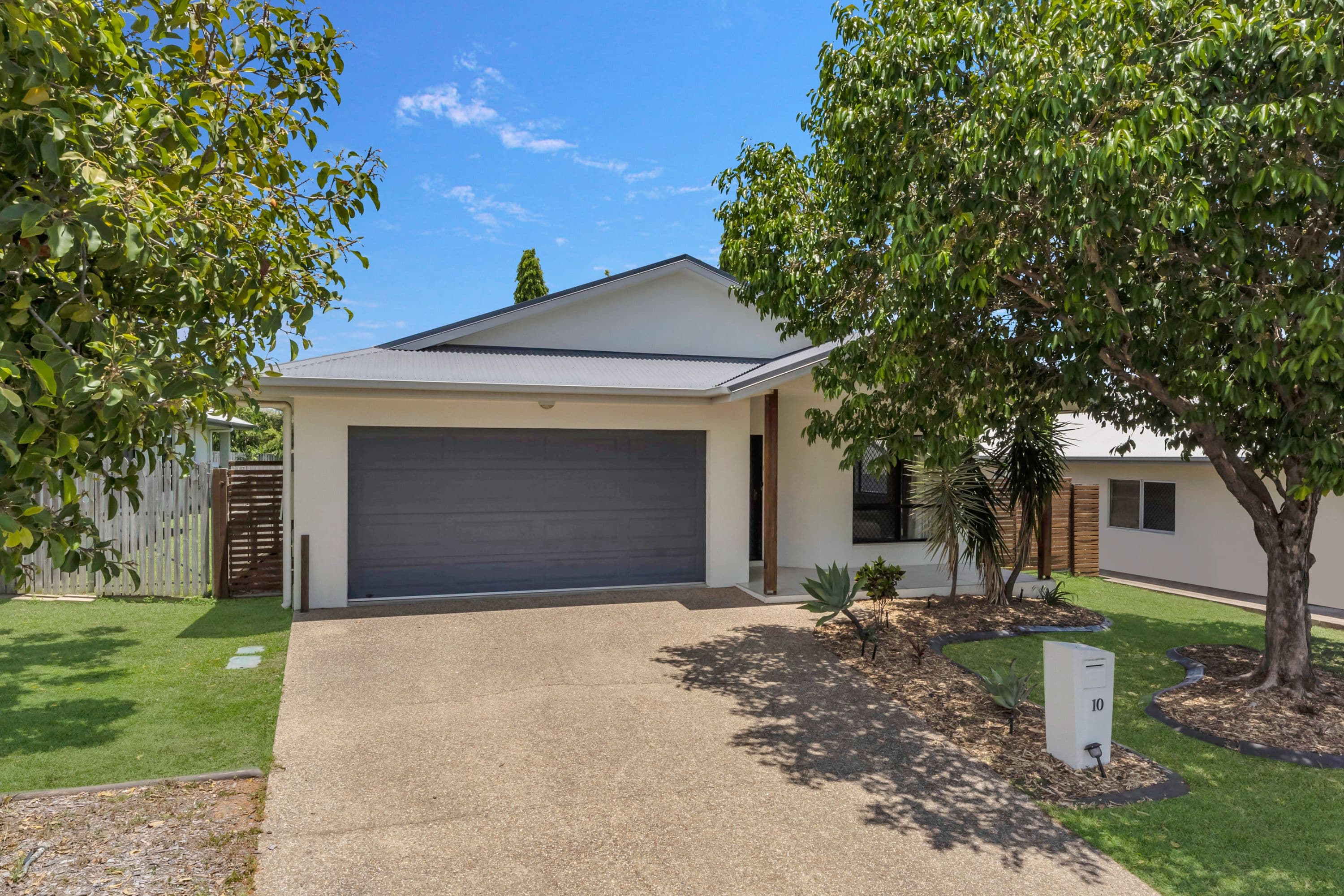 10 Tahlia Circuit, Mount Louisa QLD 4814, Mount Louisa - Image 1