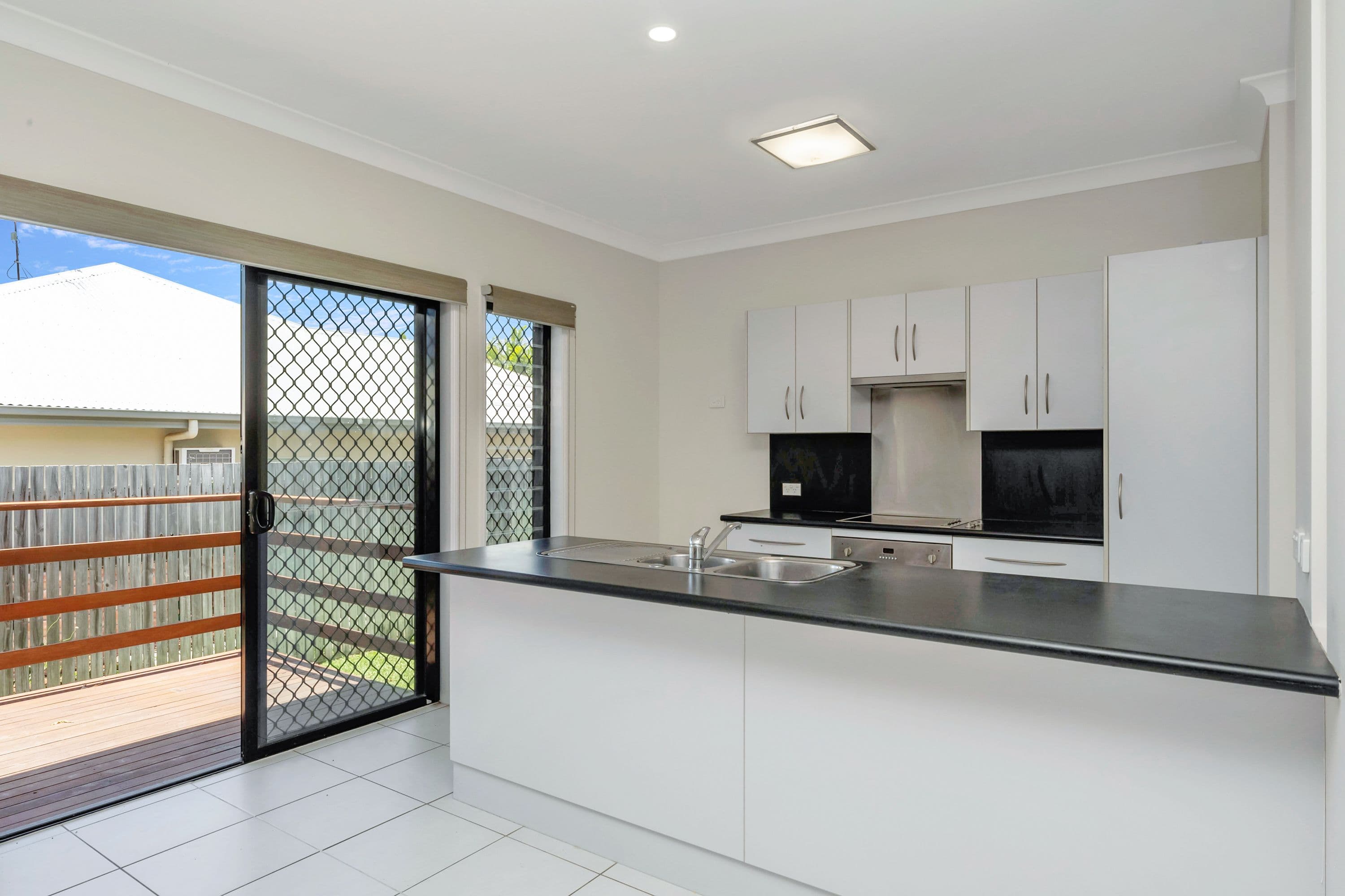 10 Tahlia Circuit, Mount Louisa QLD 4814, Mount Louisa - Thumbnail 4
