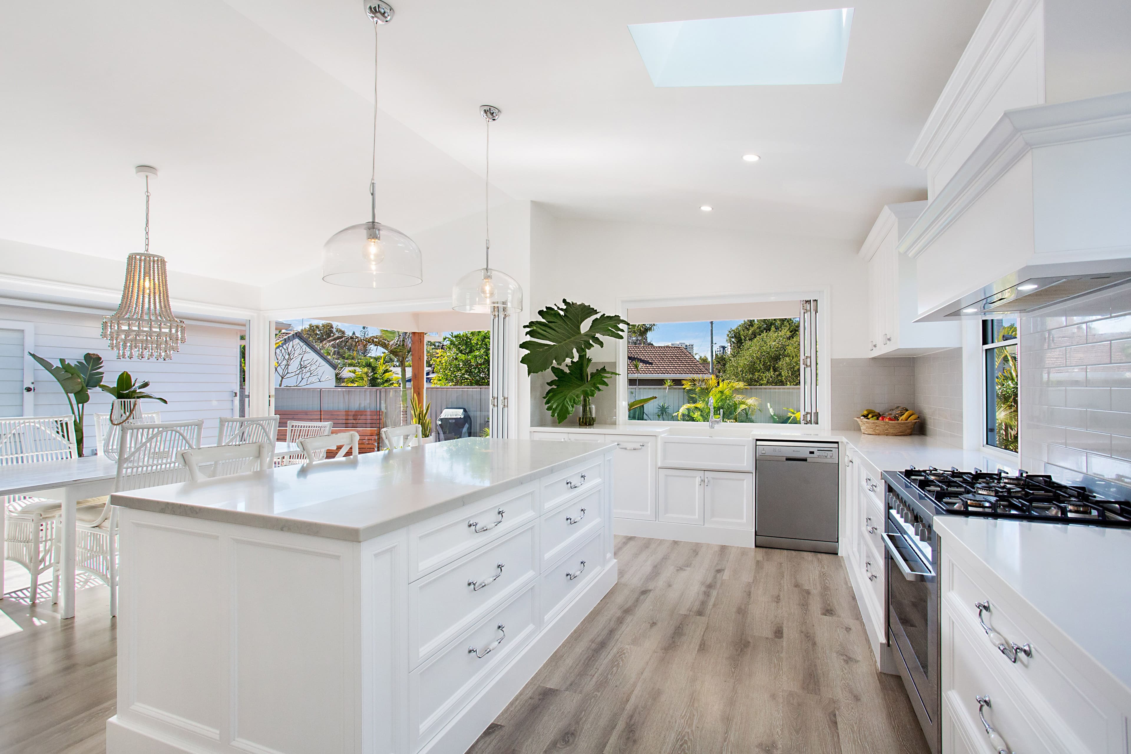7 Maitland Street, Burleigh Waters QLD 4220, Burleigh Waters - Thumbnail 2