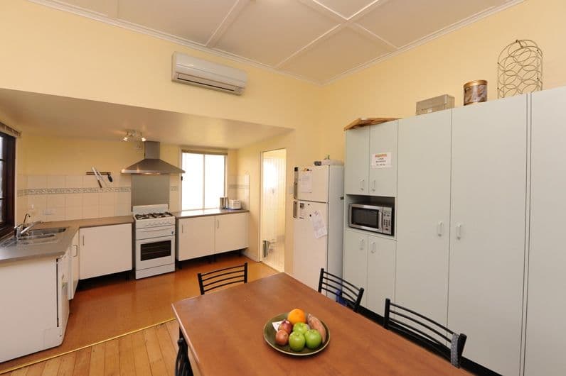 58 Anzac Avenue, NEWTOWN QLD 4350, Newtown - Thumbnail 2