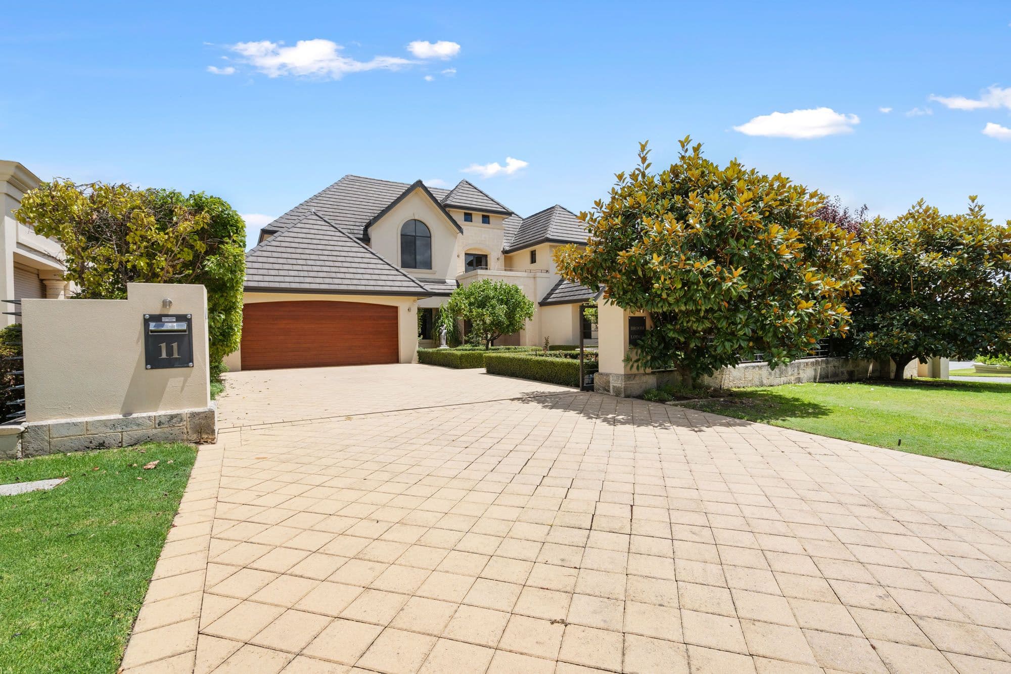 11 Joyce Street, Dalkeith WA 6009, Dalkeith - Thumbnail 2