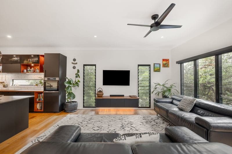 47 Seasome Avenue, Sandgate - Thumbnail 5