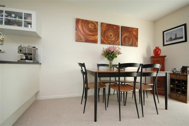 8 Barradine Street, GREENSLOPES QLD 4120, Greenslopes - Thumbnail 5