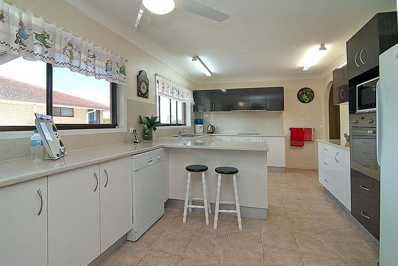 1 Mapleleaf Street, EIGHT MILE PLAINS QLD 4113, Eight Mile Plains - Thumbnail 2