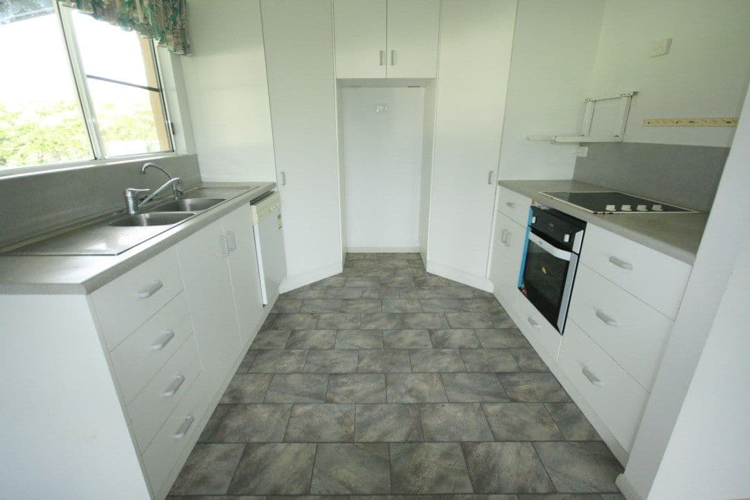 79 Fenech Avenue, HAY POINT QLD 4740, Hay Point - Thumbnail 5
