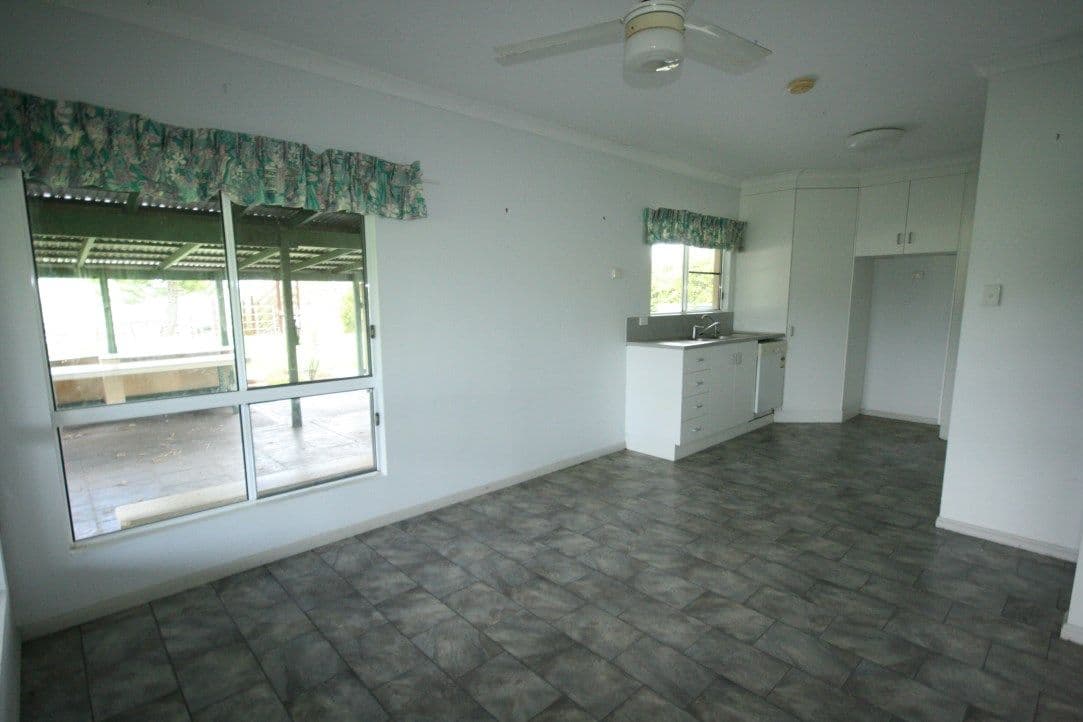 79 Fenech Avenue, HAY POINT QLD 4740, Hay Point - Thumbnail 6