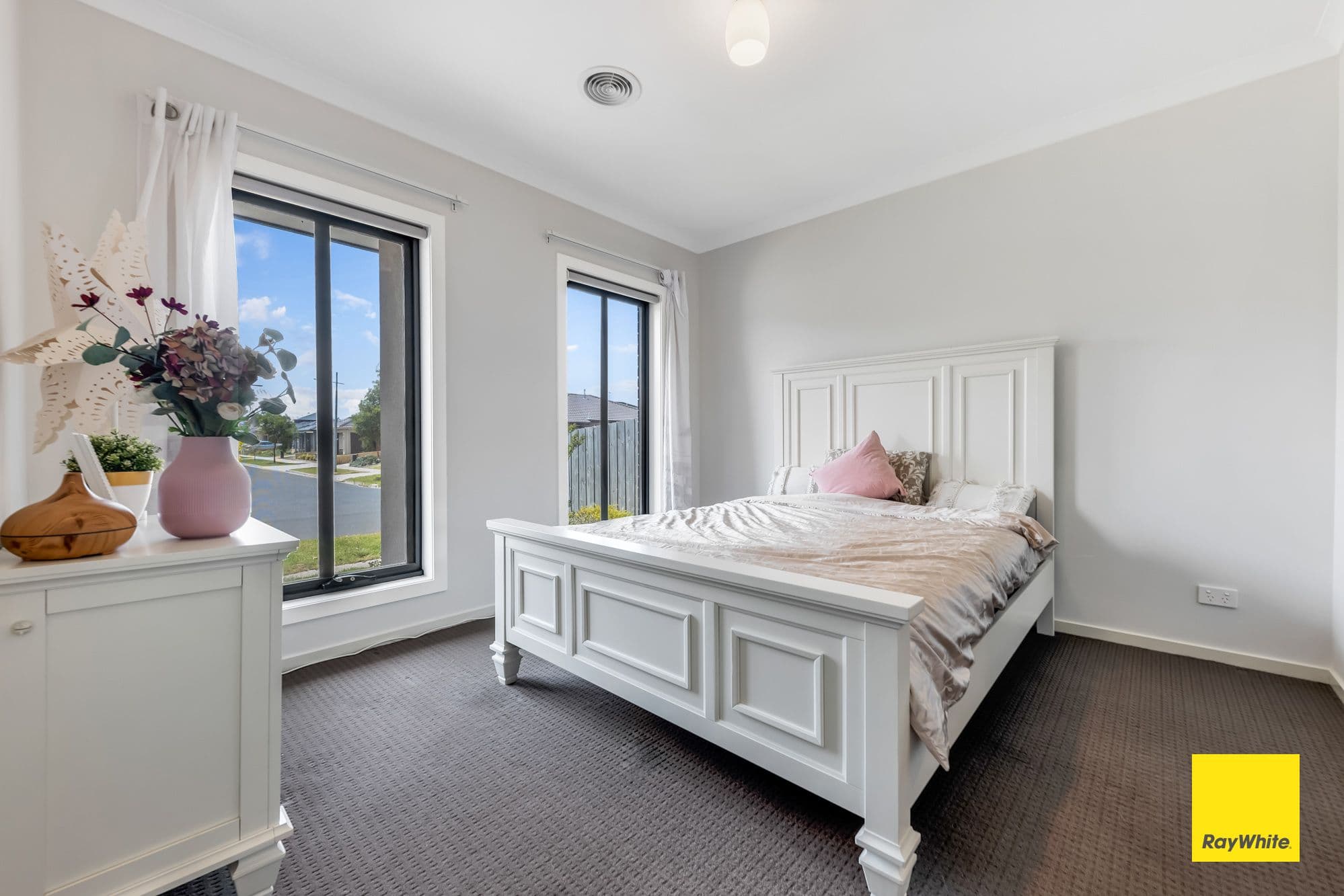 21 Bodalla Drive, Tarneit VIC 3029, Tarneit - Thumbnail 4