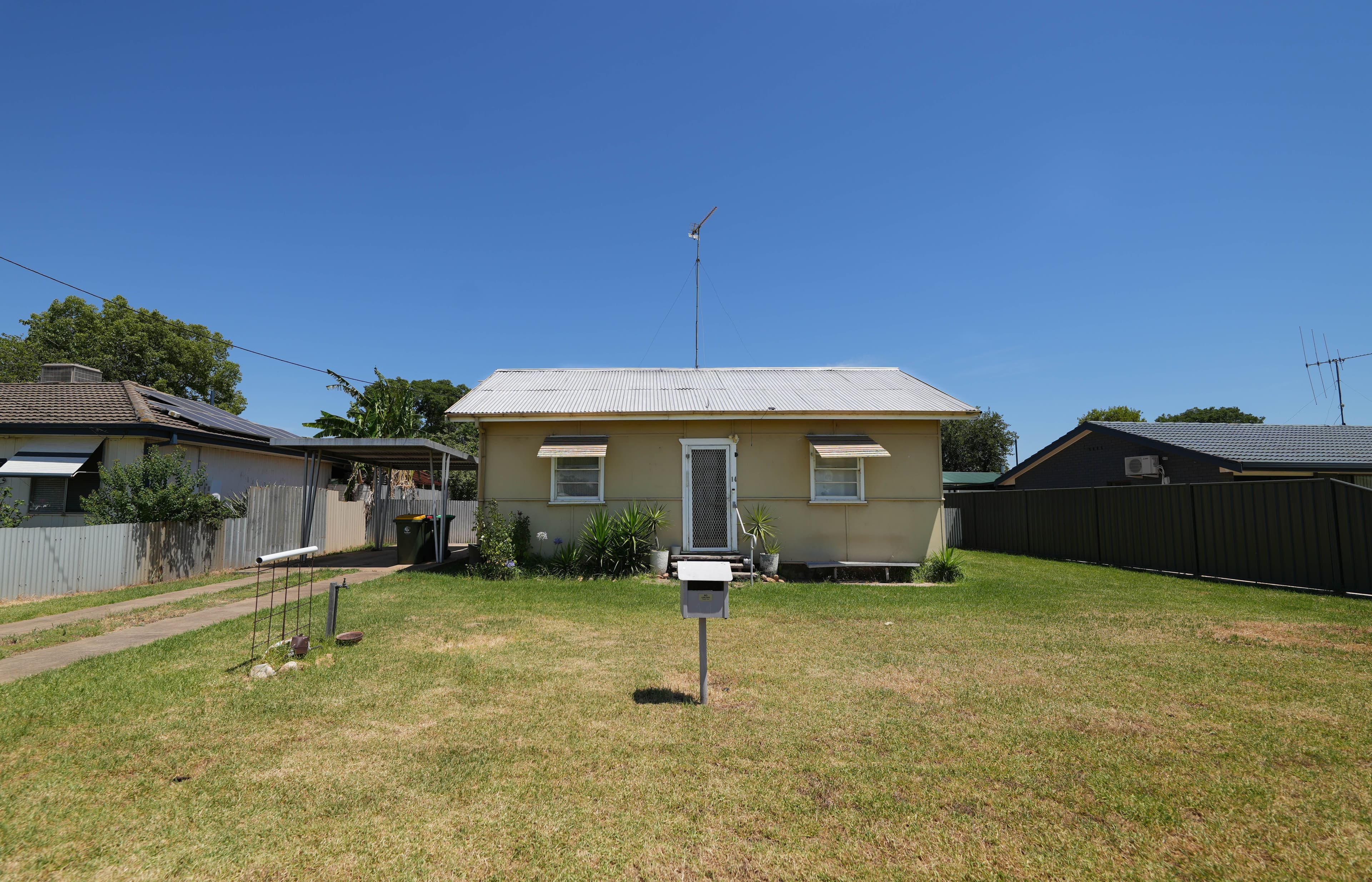 14 Station Street, Parkes NSW 2870, Parkes - Image 1