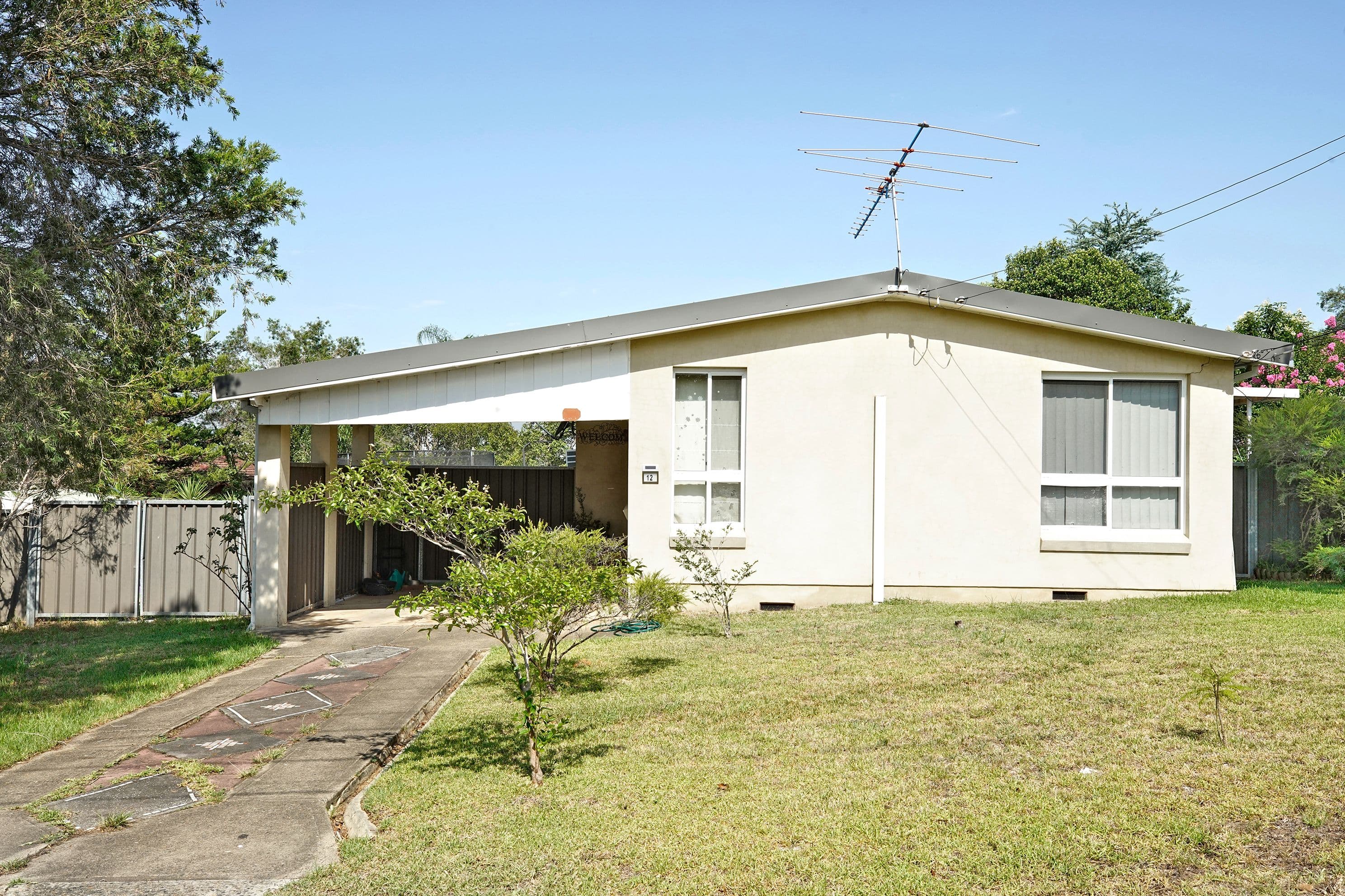 12 Rule Street, Cambridge Park - Image 1