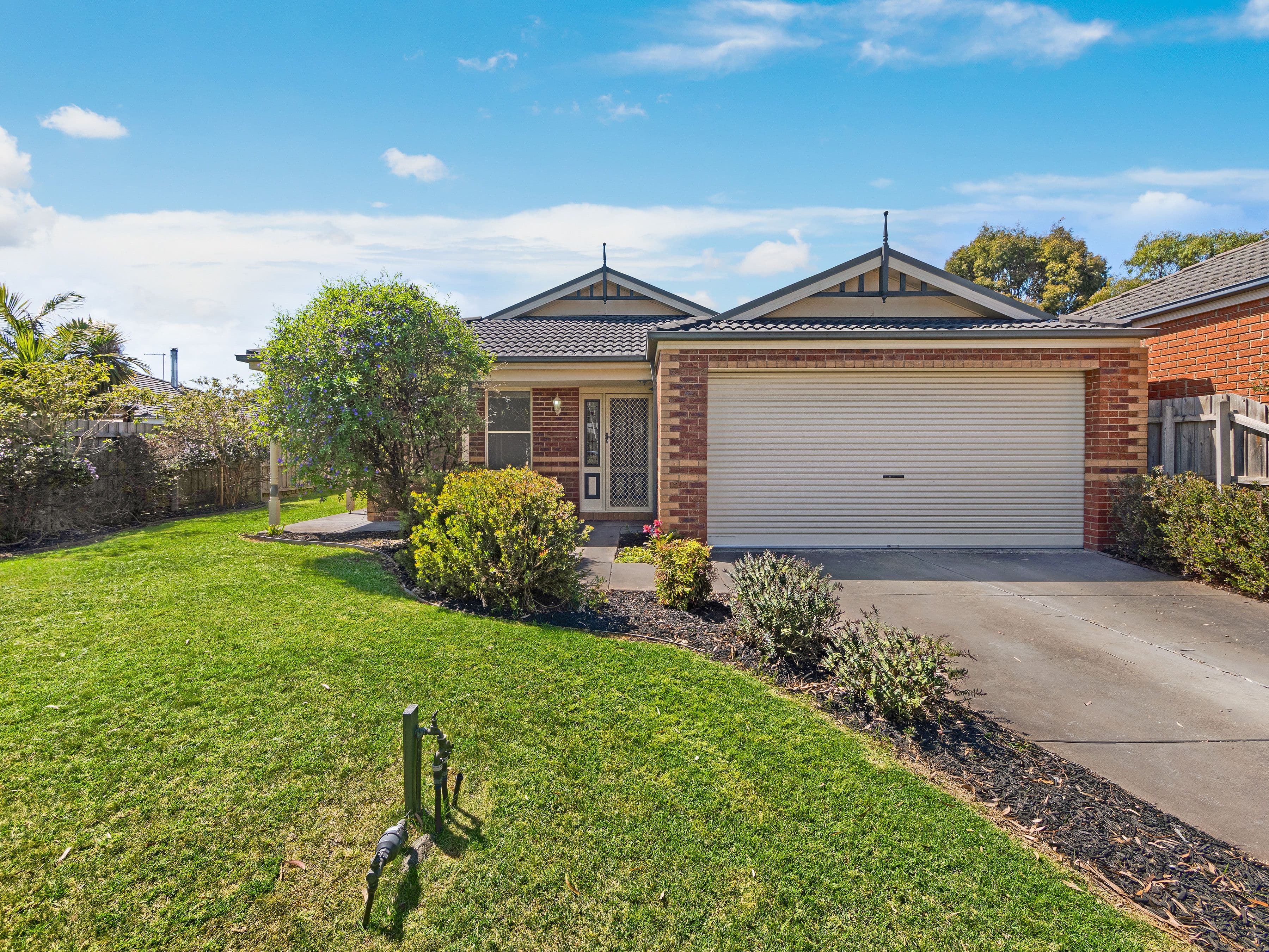 4 Eaglescliffe Crescent, Cranbourne VIC 3977, Cranbourne - Image 1