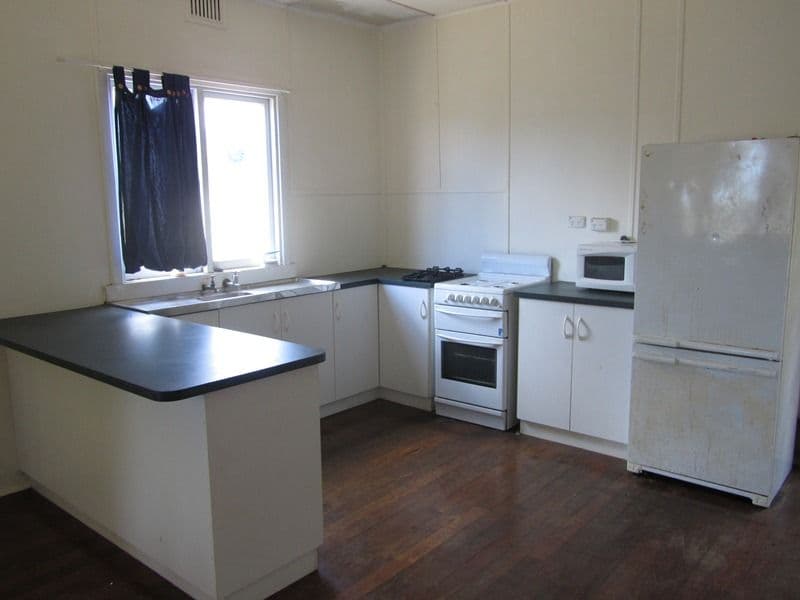 274 David Road, WAGGRAKINE WA 6530, Waggrakine - Thumbnail 2