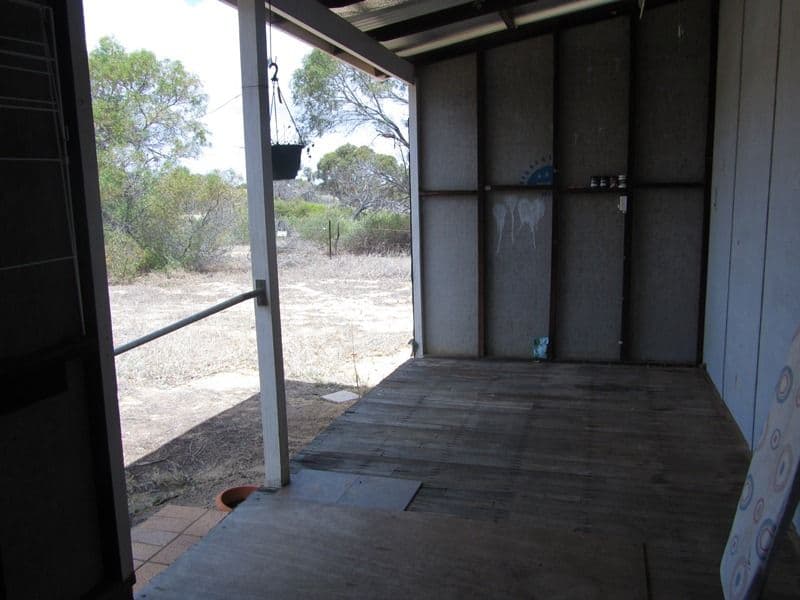 274 David Road, WAGGRAKINE WA 6530, Waggrakine - Thumbnail 5