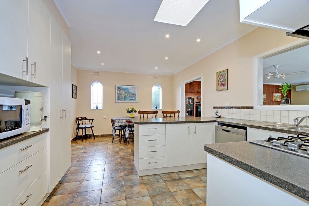 43 Winyard Drive, MOOROOLBARK VIC 3138, Mooroolbark - Thumbnail 6
