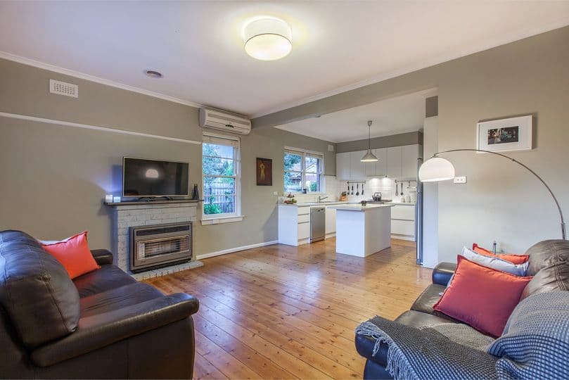 8 Ballard Avenue, Coburg North VIC 3058, Coburg North - Thumbnail 2