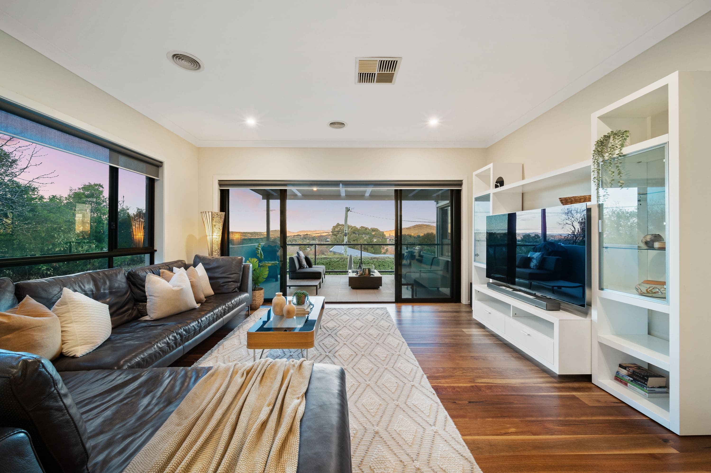 26 Eucumbene Drive, Duffy ACT 2611, Duffy - Thumbnail 2