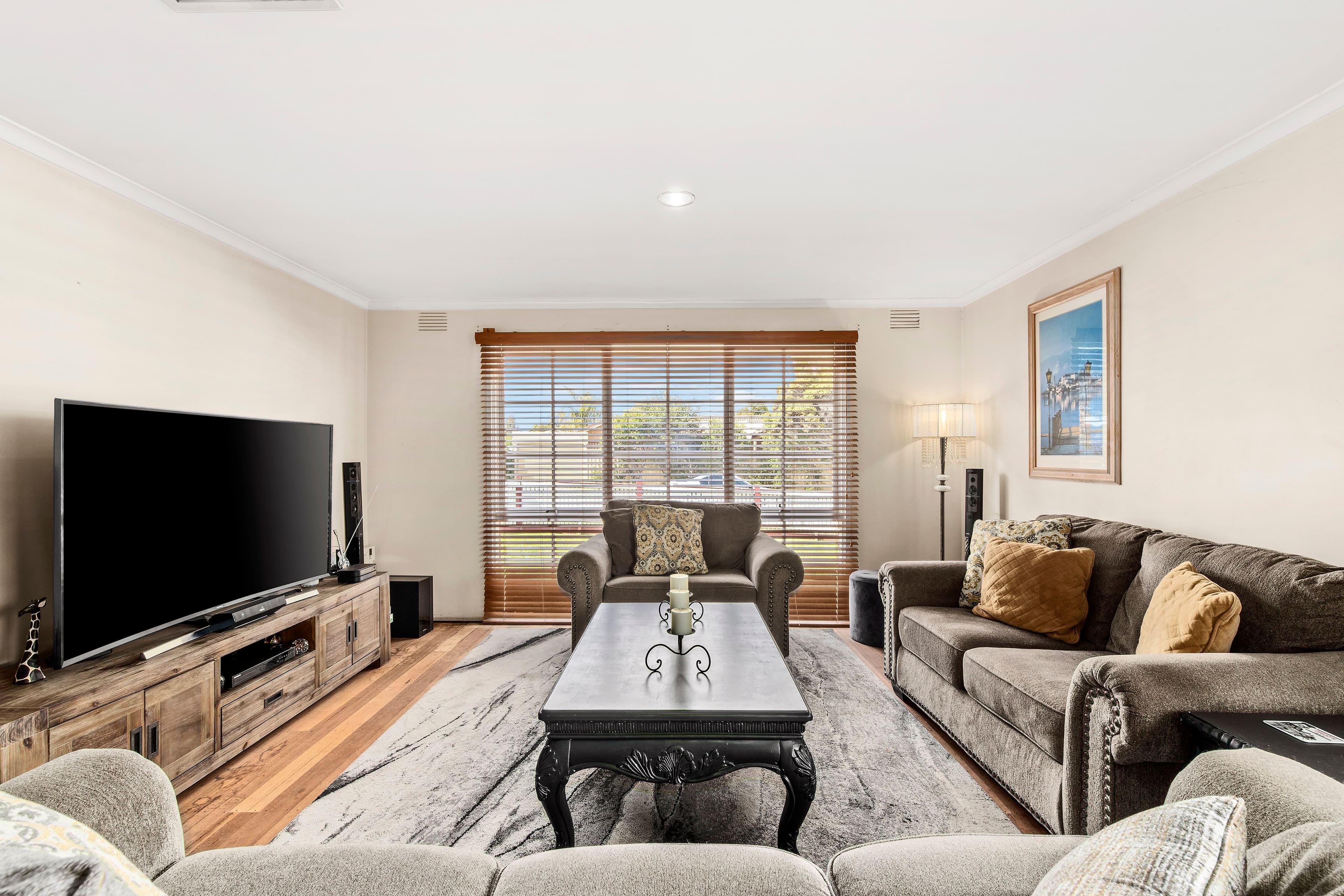 2 Madigan Crescent, Mill Park VIC 3082, Mill Park - Thumbnail 5