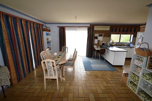 12 Guild Street, Seymour VIC 3660, Seymour - Thumbnail 3