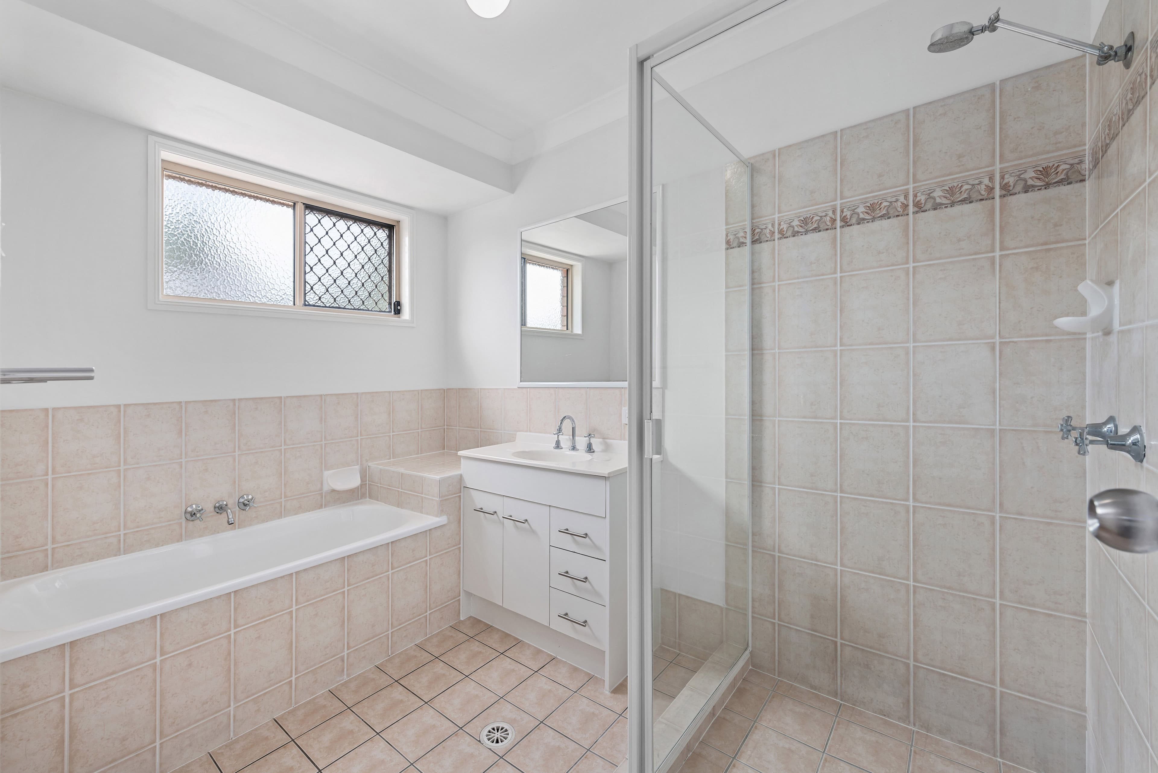 30 Arbour Way, Regents Park QLD 4118, Regents Park - Thumbnail 5
