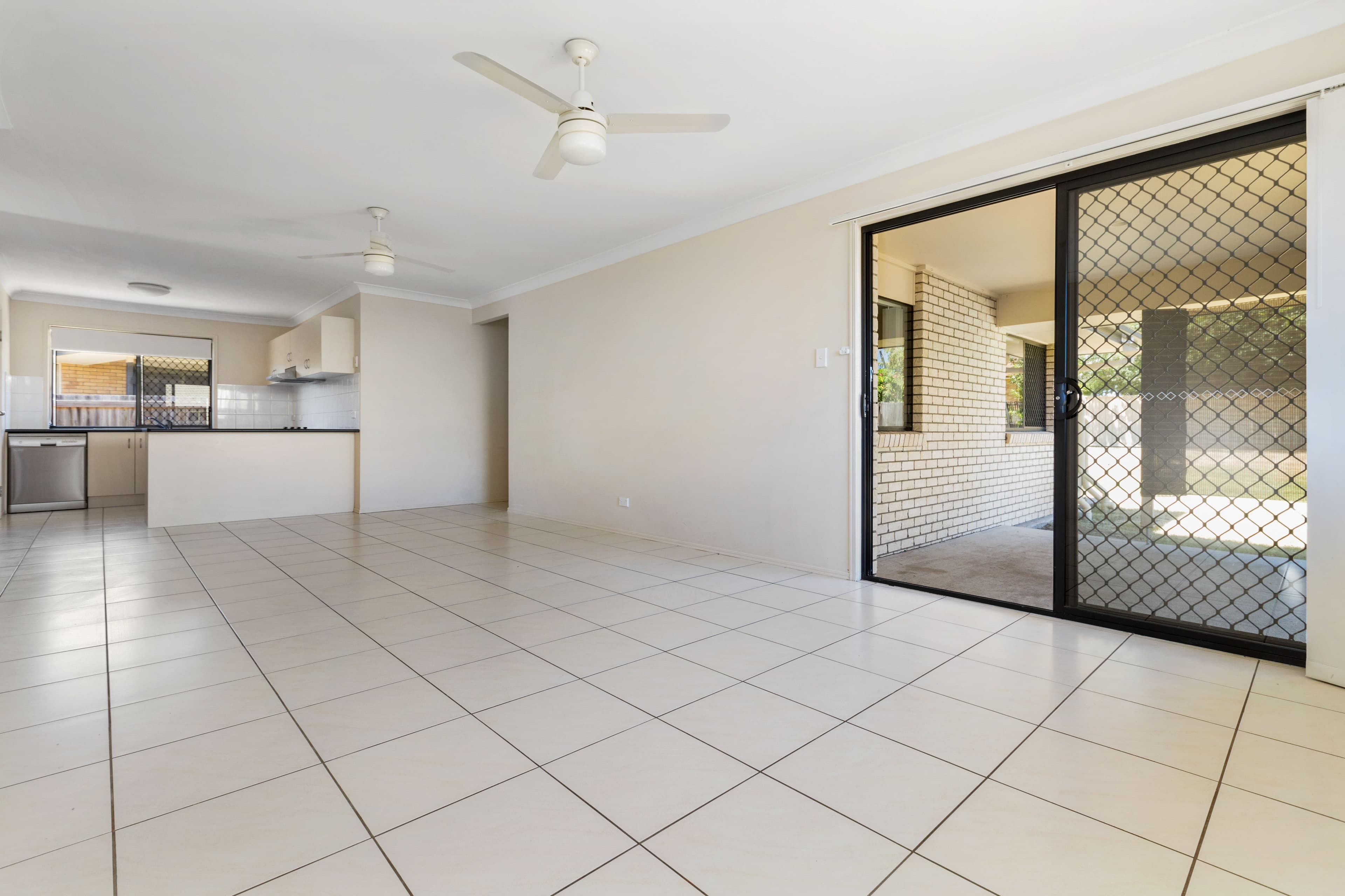 34 Highbury Drive, Redbank Plains QLD 4301, Redbank Plains - Thumbnail 4