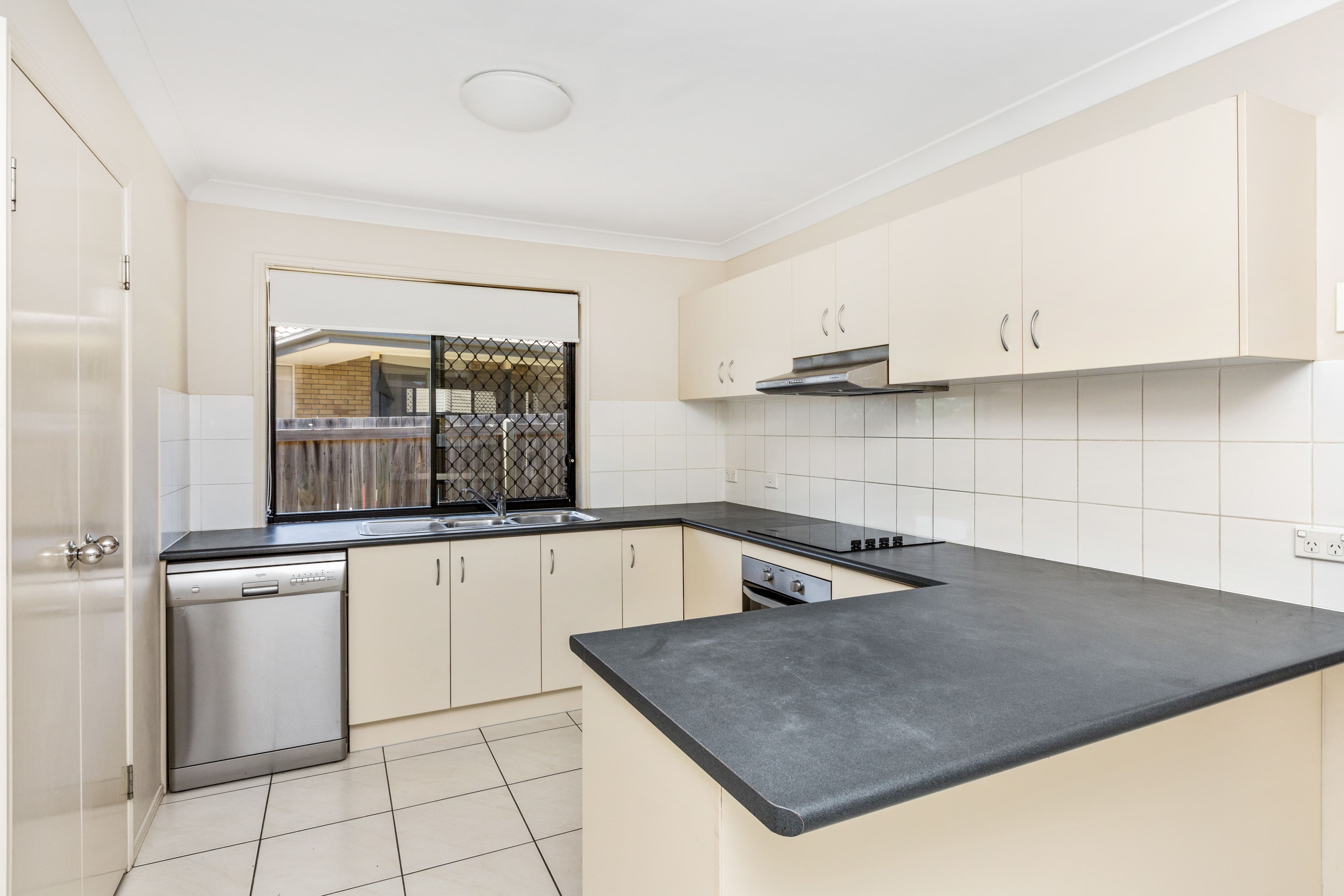 34 Highbury Drive, Redbank Plains QLD 4301, Redbank Plains - Thumbnail 5