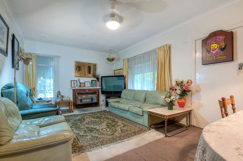 52 Kirby Street, Reservoir VIC 3073, Reservoir - Thumbnail 2