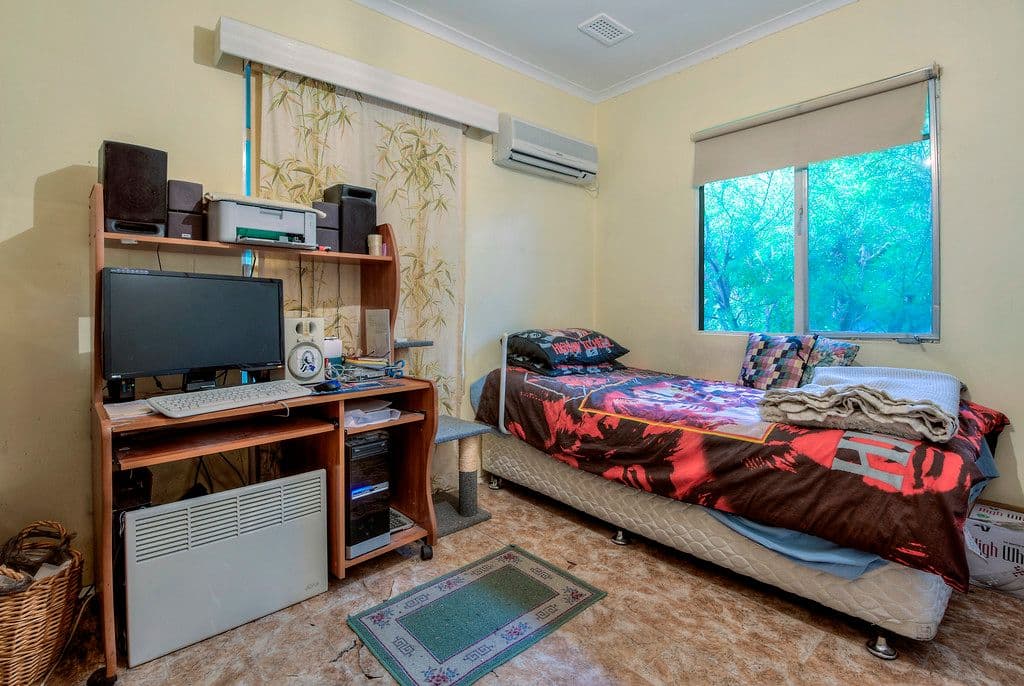 52 Kirby Street, Reservoir VIC 3073, Reservoir - Thumbnail 5