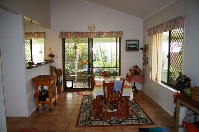 17 Fairway Court, CABOOLTURE QLD 4510, Caboolture - Thumbnail 3