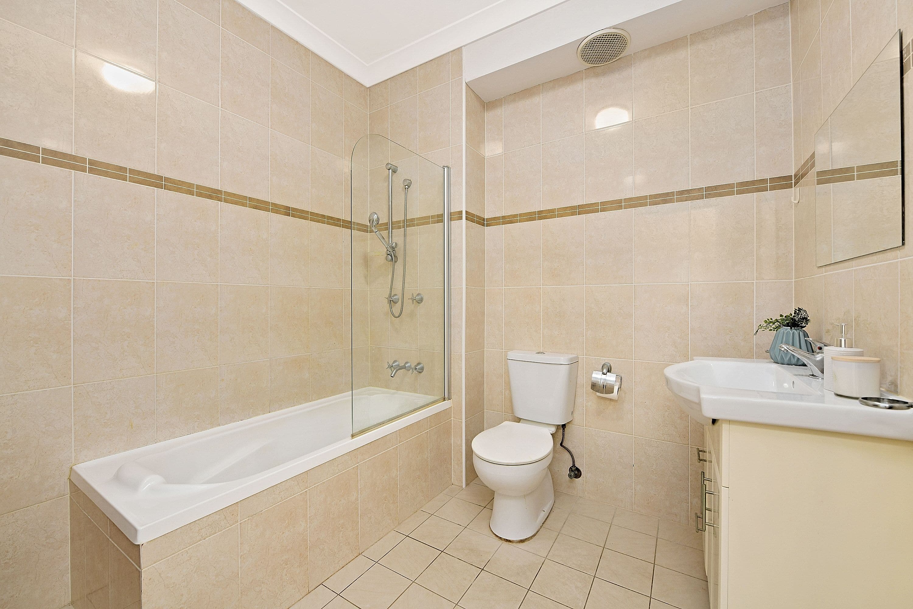 5-11 Sixth Avenue, Campsie NSW 2194, Campsie - Thumbnail 6
