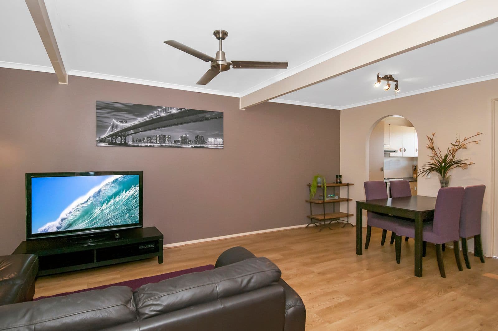 1B Guinevere Court, Bethania QLD 4205, Bethania - Thumbnail 2
