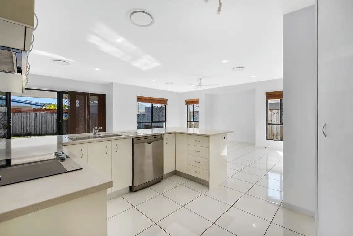 20 Forest Pines Boulevard, Forest Glen QLD 4556, Forest Glen - Thumbnail 5