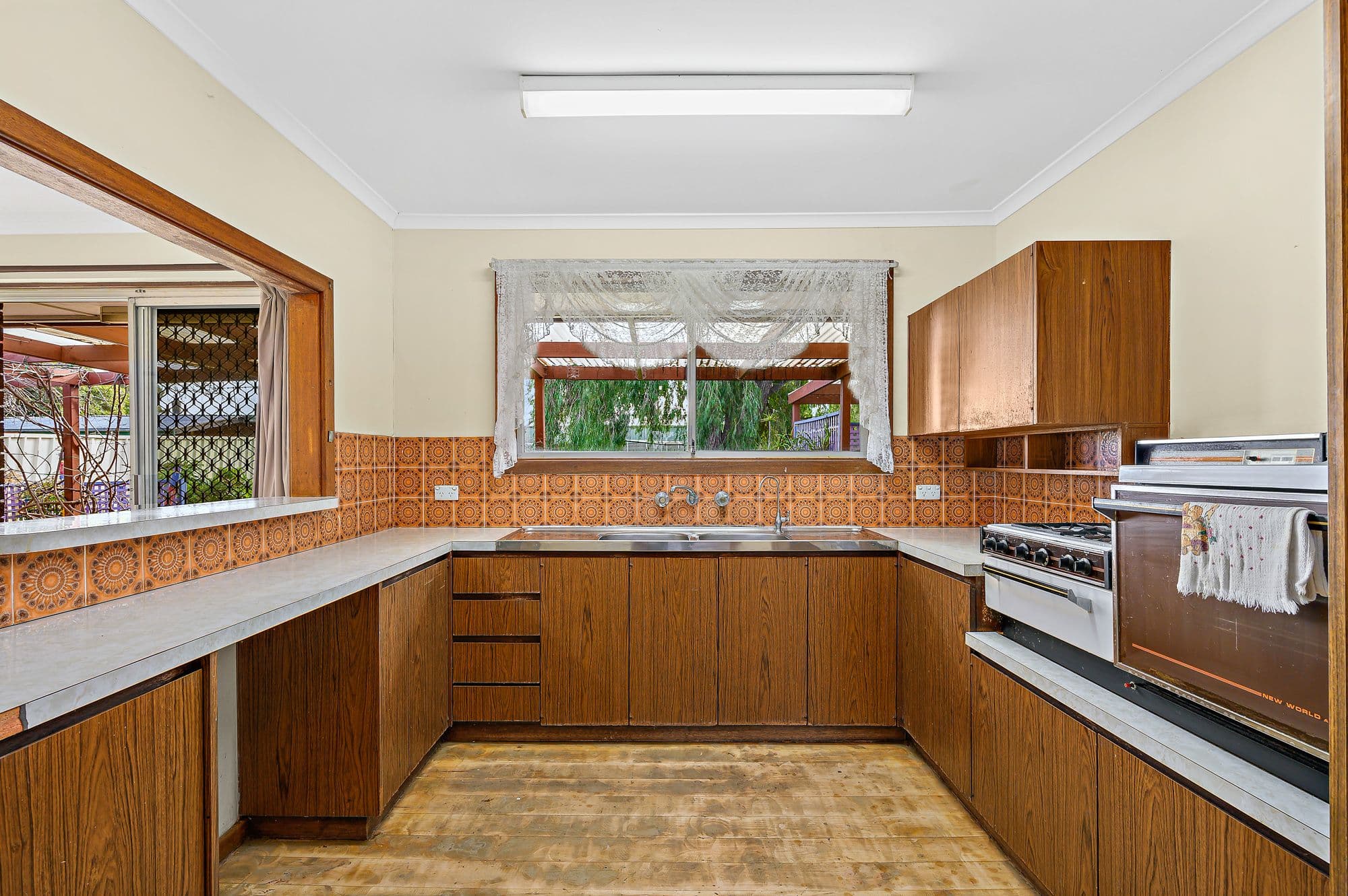25 Penzance Avenue, Christies Beach SA 5165, Christies Beach - Thumbnail 3