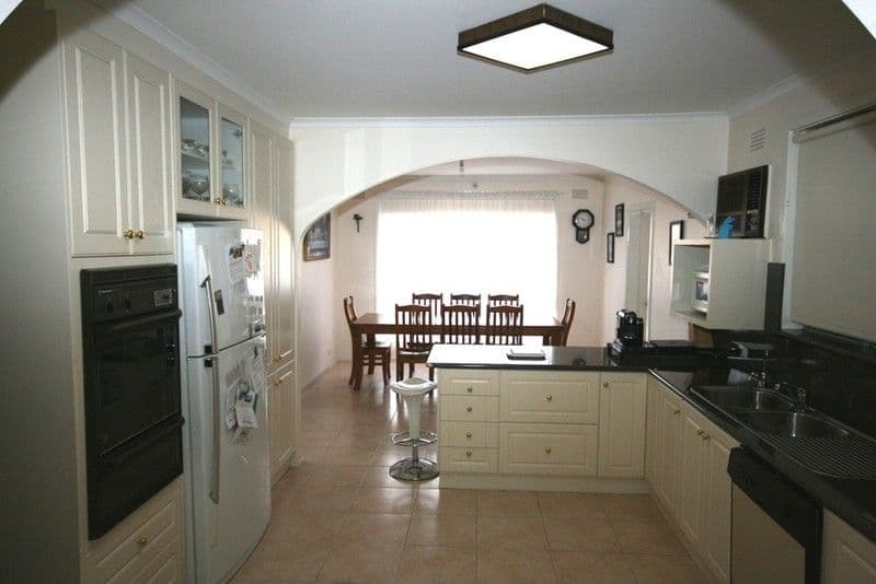 47 Theodore Street, ST ALBANS VIC 3021, St Albans - Thumbnail 4
