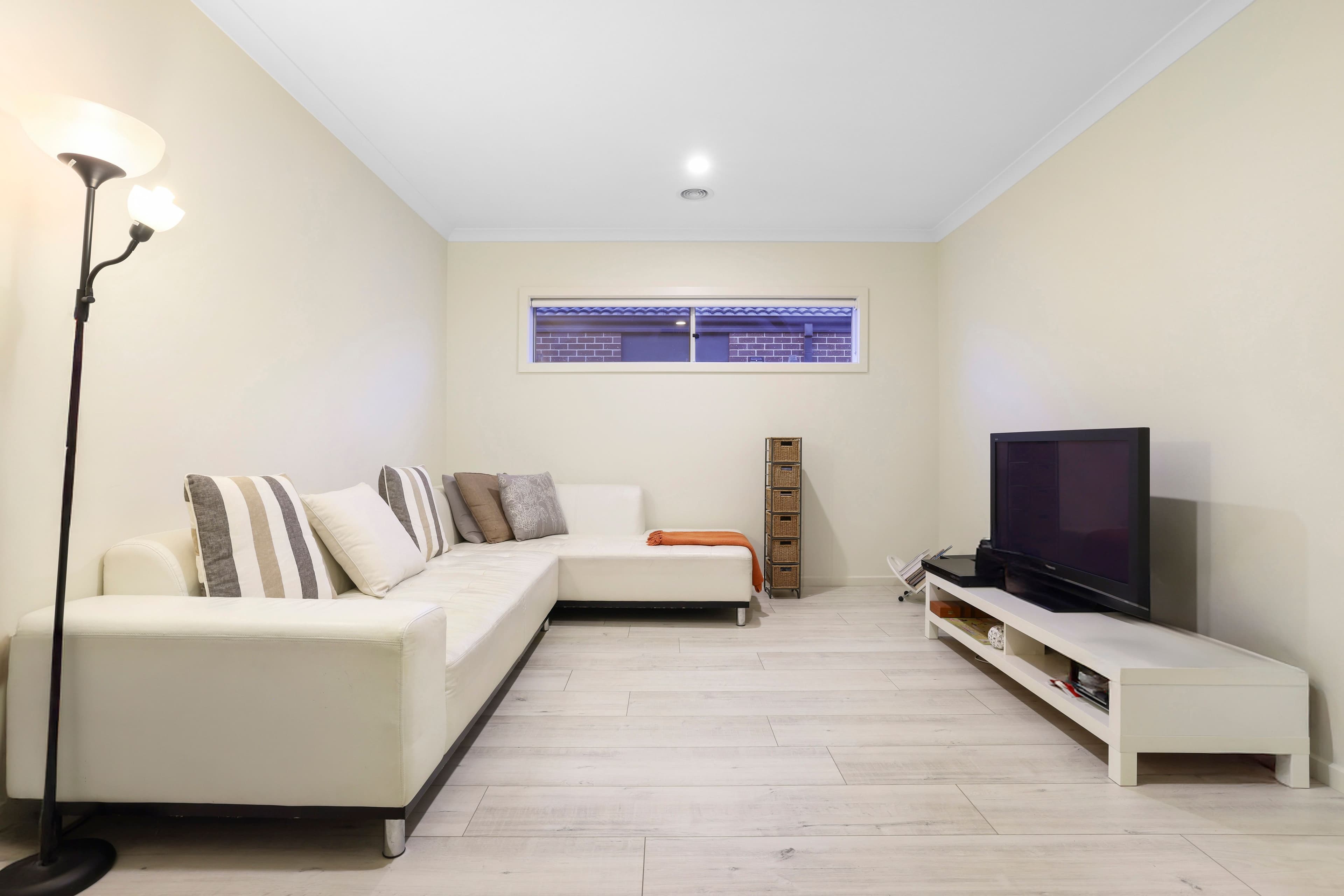 13 Simmental Drive, Clyde North VIC 3978, Clyde North - Thumbnail 4