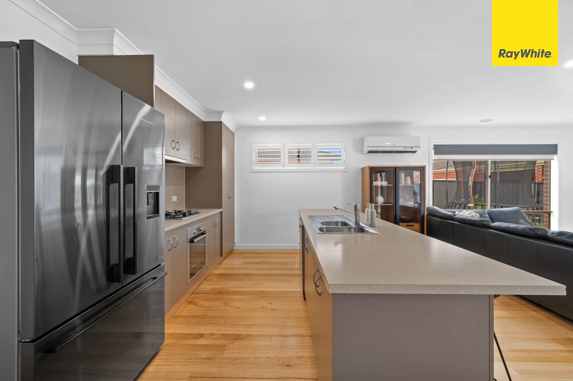 17 Taunton Grove, DERRIMUT VIC 3026, Derrimut - Thumbnail 3