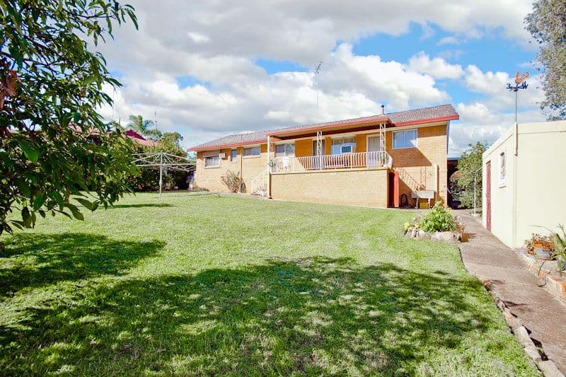 13 Merindah Road, BAULKHAM HILLS NSW 2153, Baulkham Hills - Thumbnail 4
