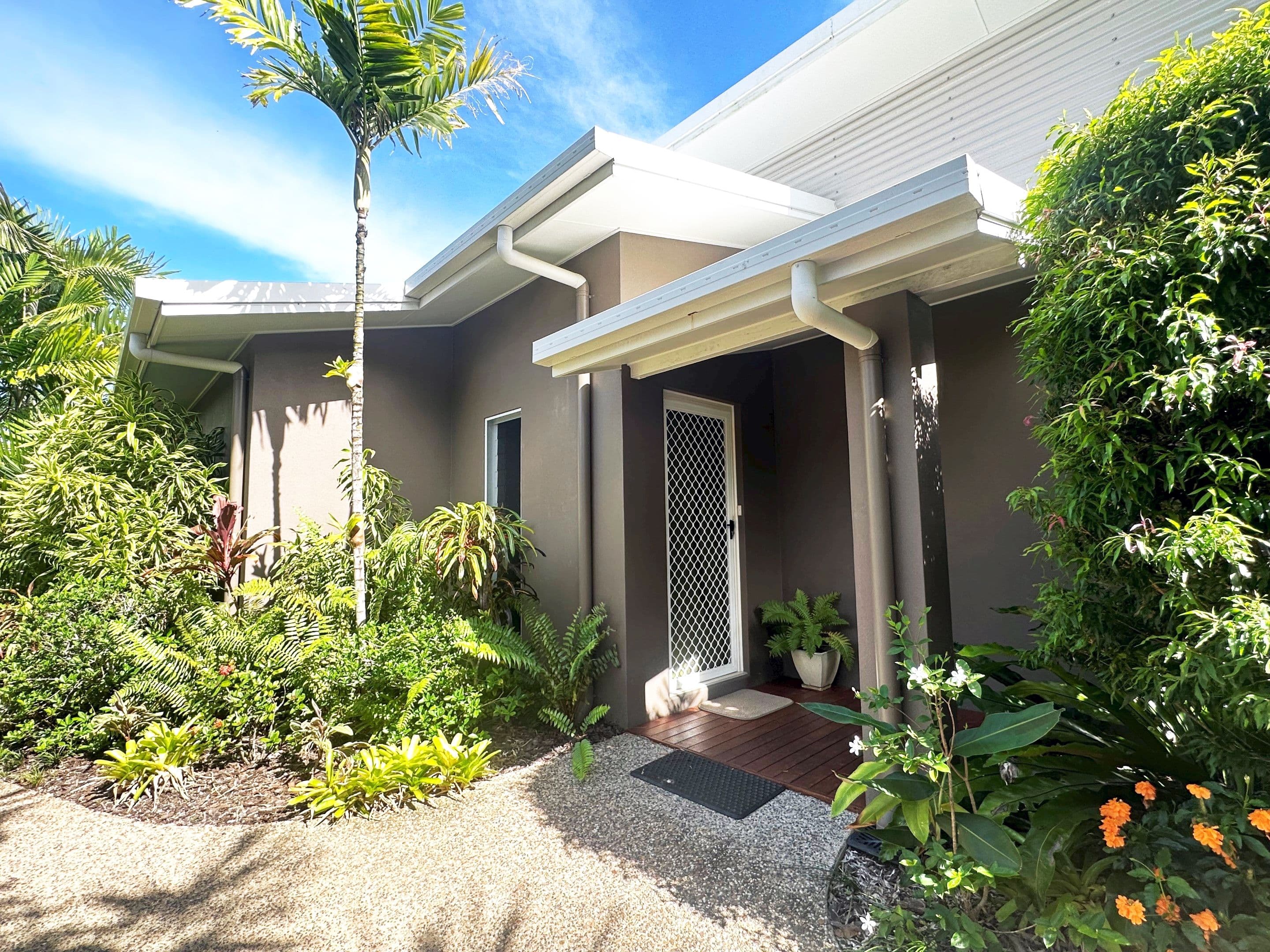 12 Southward Street, Mission Beach QLD 4852, Mission Beach - Thumbnail 5