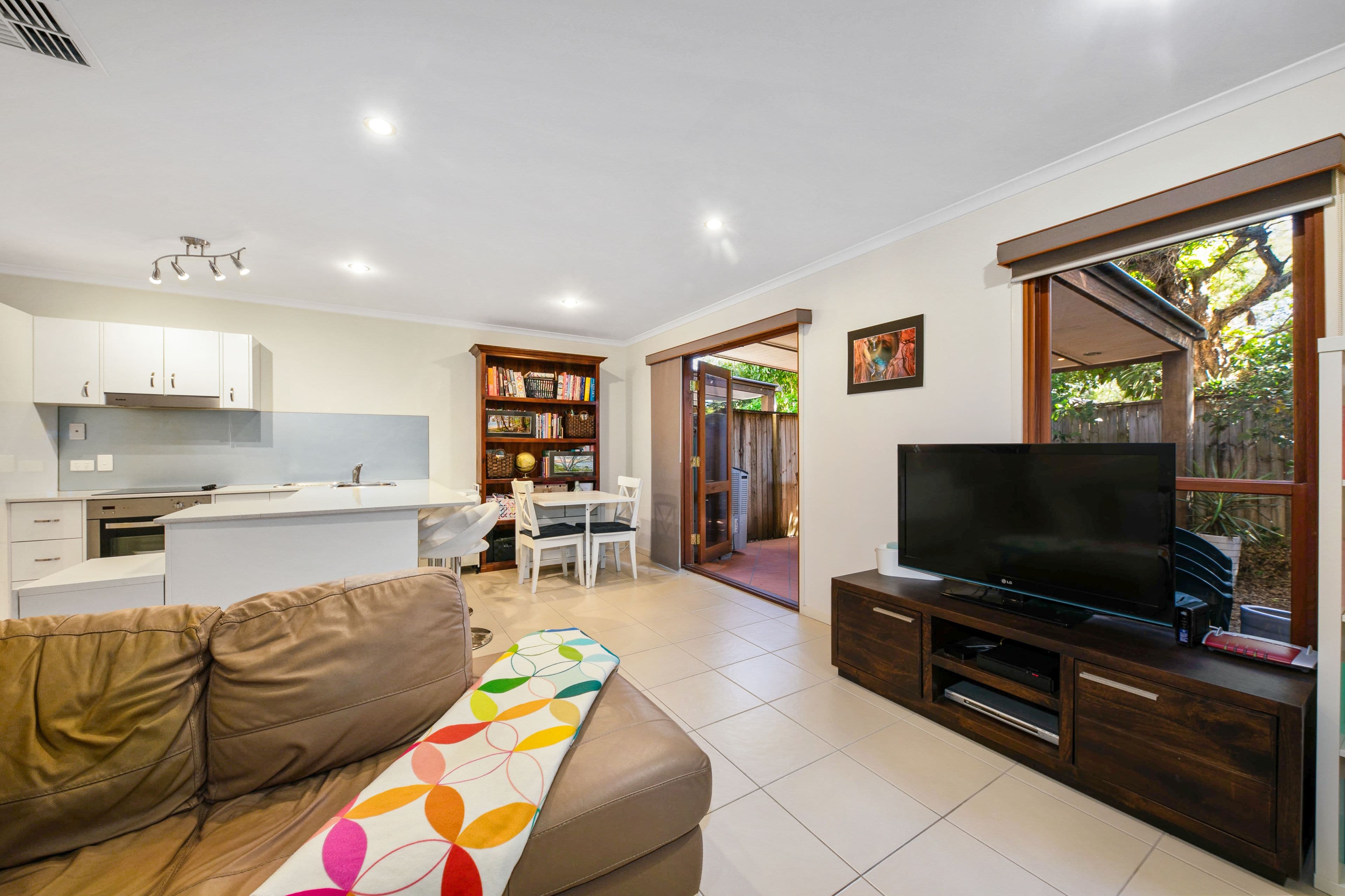 11 Wallace Street, Moorooka QLD 4105, Moorooka - Thumbnail 2
