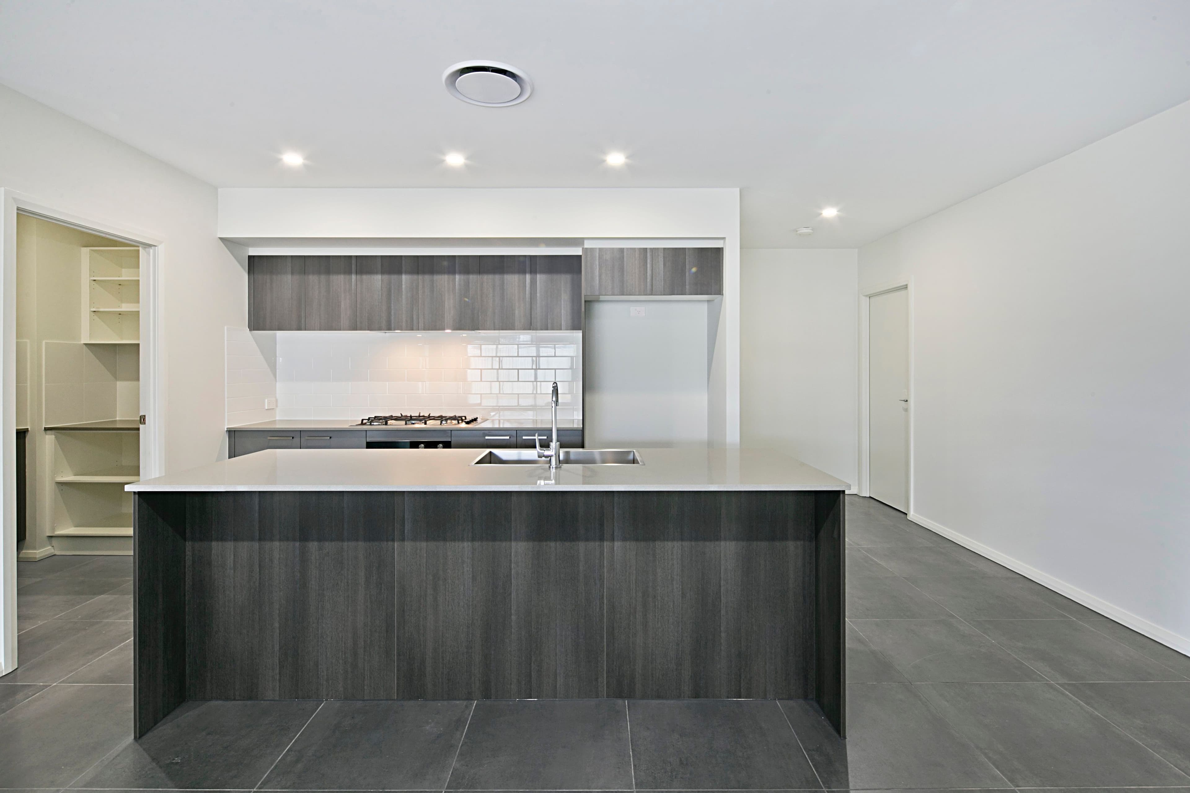 67 Quiberon Way, Goulburn NSW 2580, Goulburn - Thumbnail 2