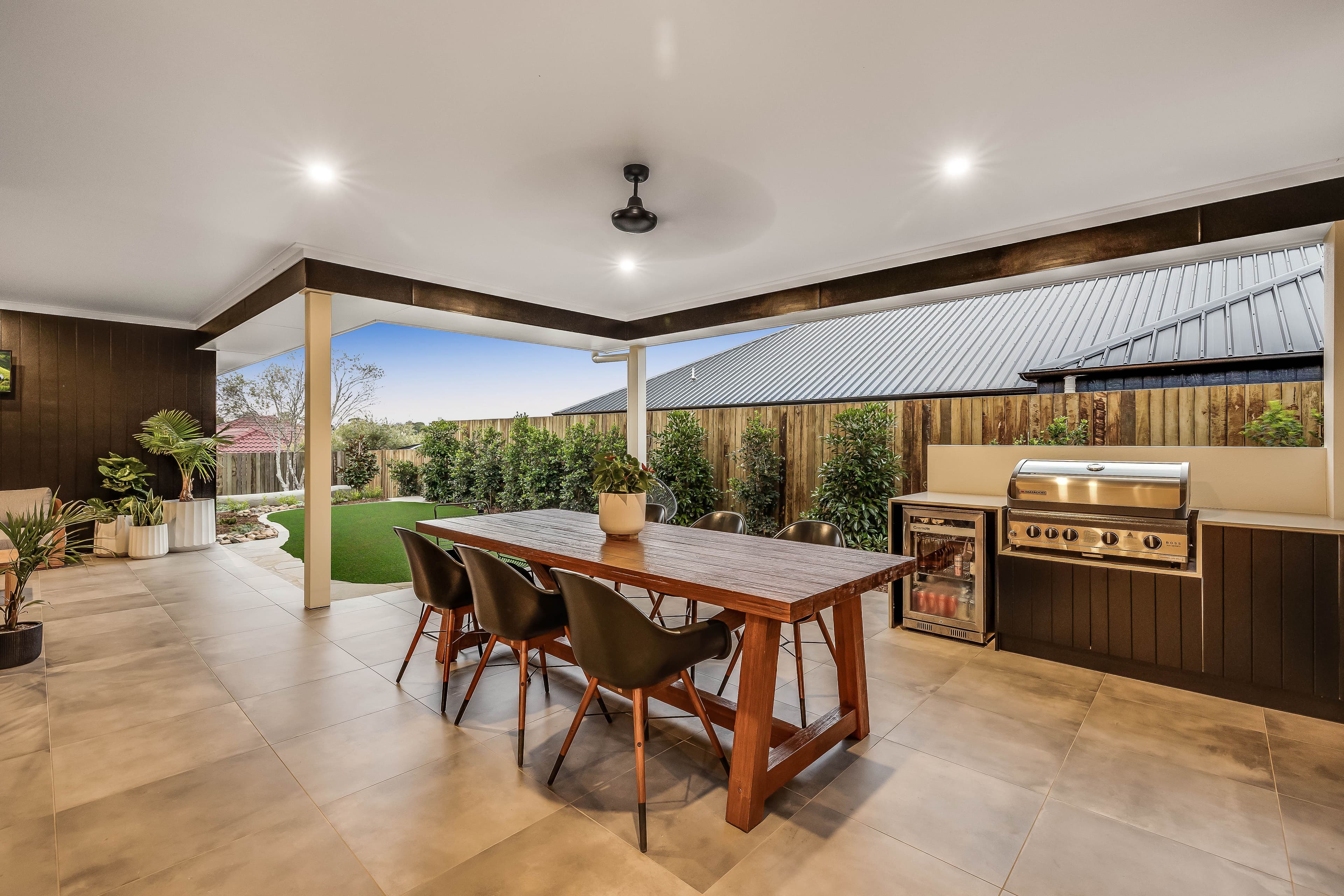 15 Moncrieff Close, Middle Ridge QLD 4350, Middle Ridge - Thumbnail 2