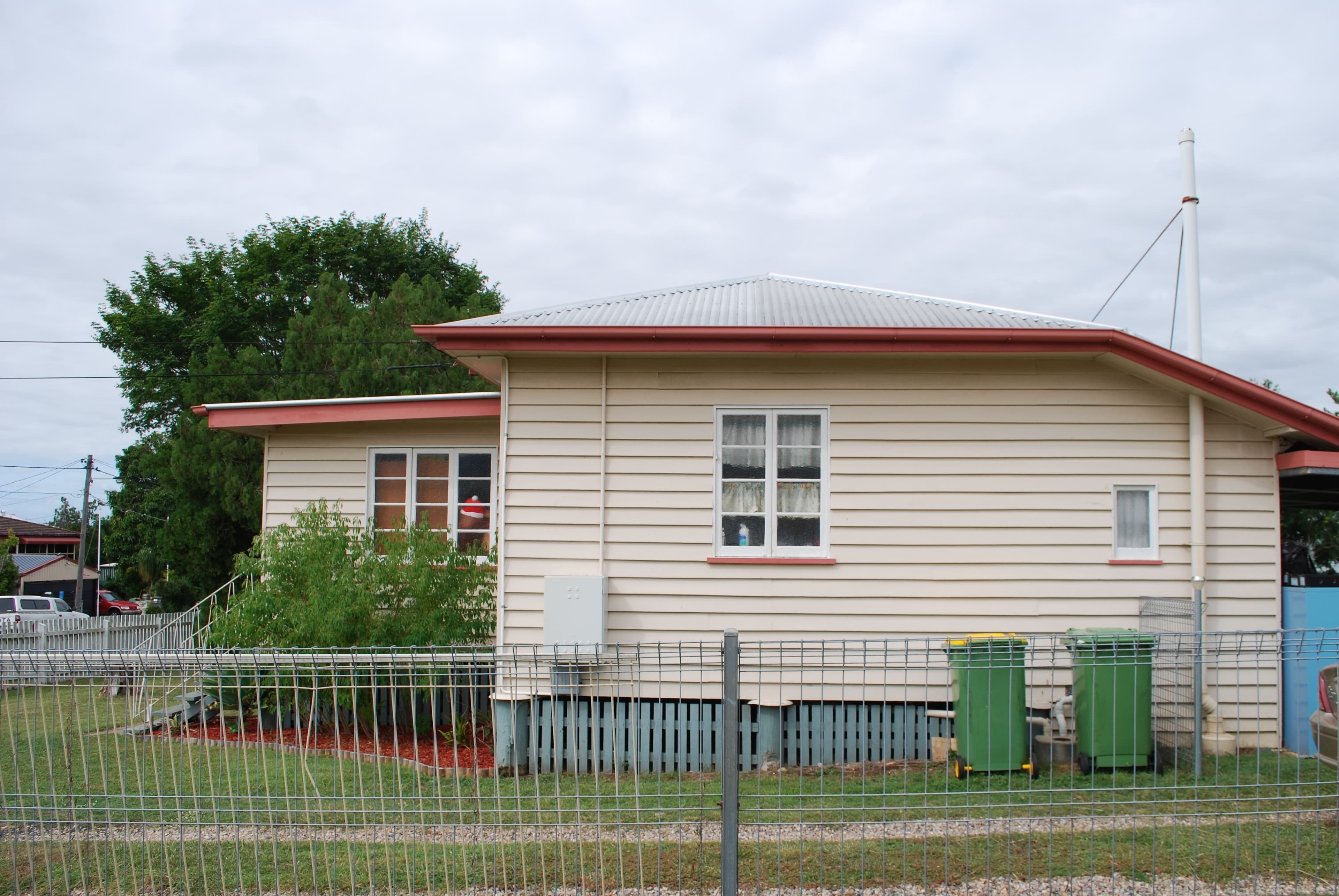 6 Greenham Street, Raceview QLD 4305, Raceview - Thumbnail 2