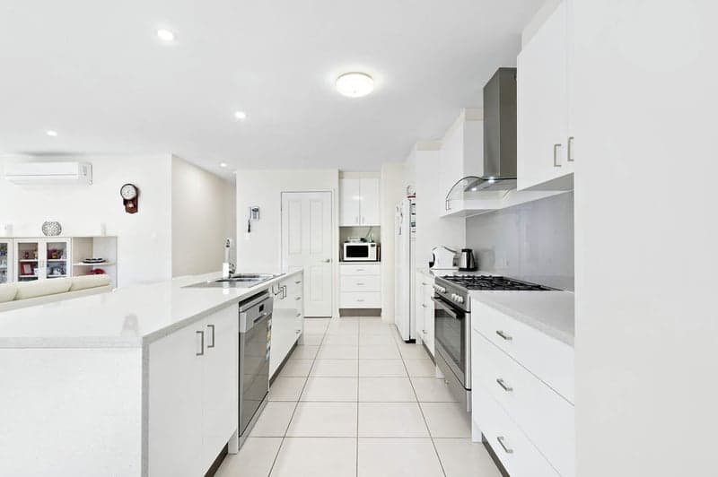 44 Waterbird Crescent, Caboolture - Thumbnail 2