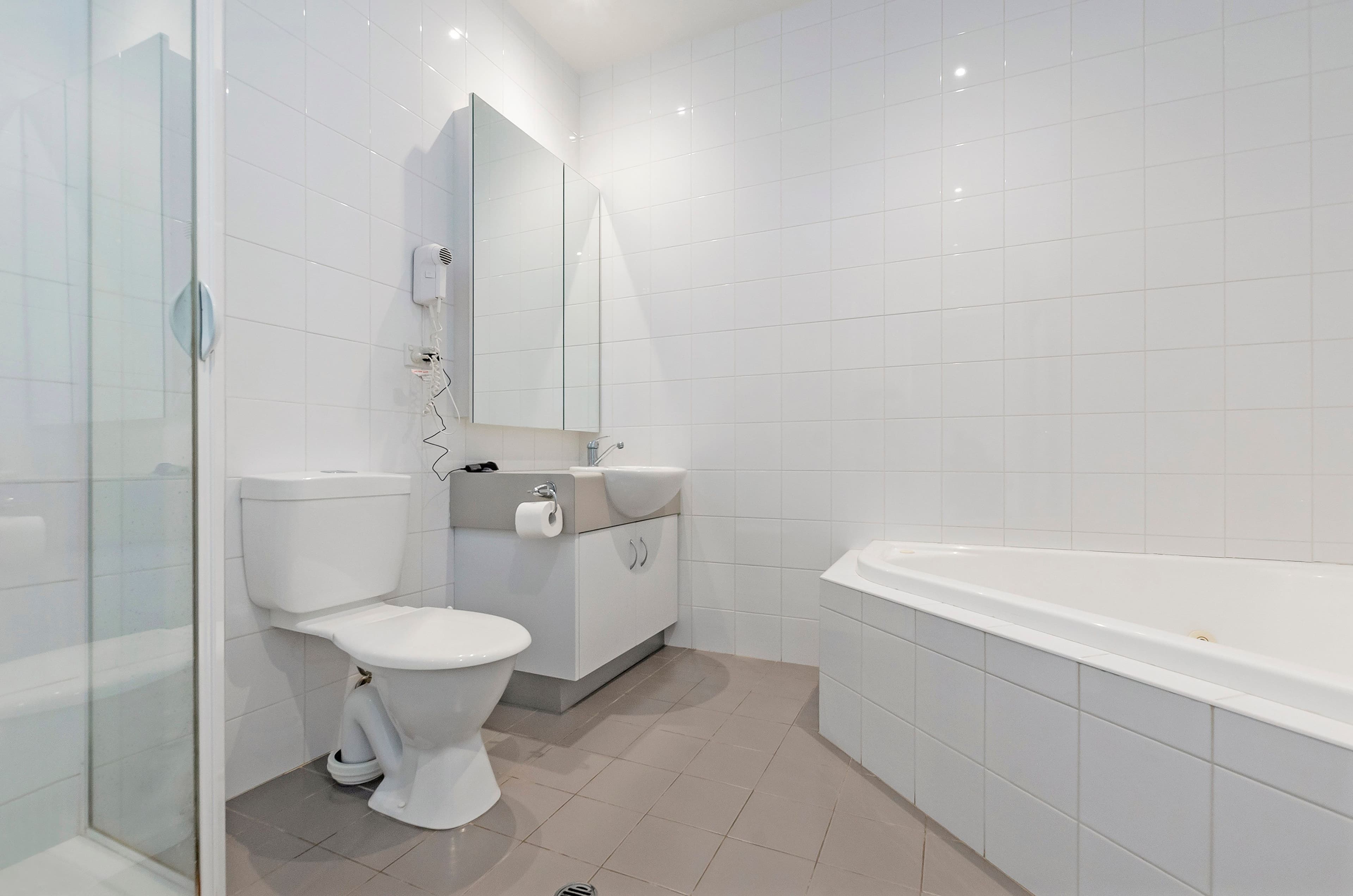 2 Pertobe Road, Warrnambool VIC 3280, Warrnambool - Thumbnail 4