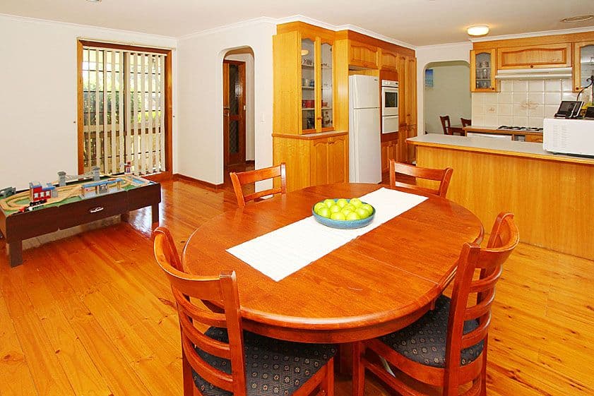 45 Hurlstone Crescent, MILL PARK VIC 3082, Mill Park - Thumbnail 3