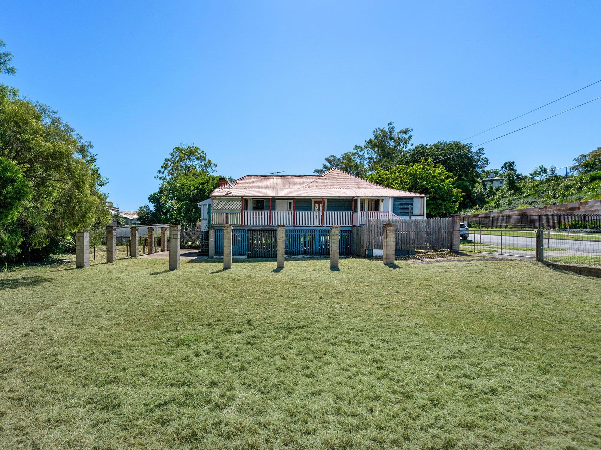 2 Darling Street East, Ipswich QLD 4305, Ipswich - Thumbnail 2