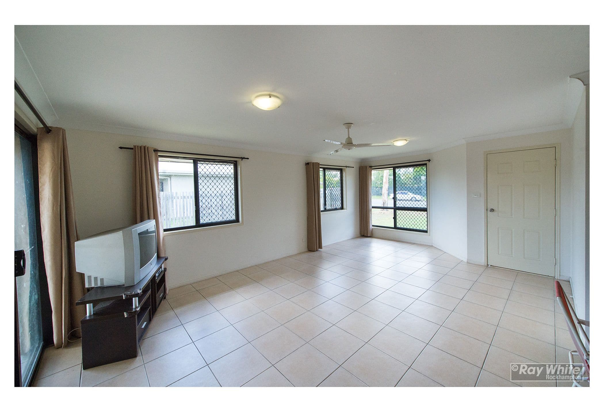 363 Farm Street, Norman Gardens QLD 4701, Norman Gardens - Thumbnail 5